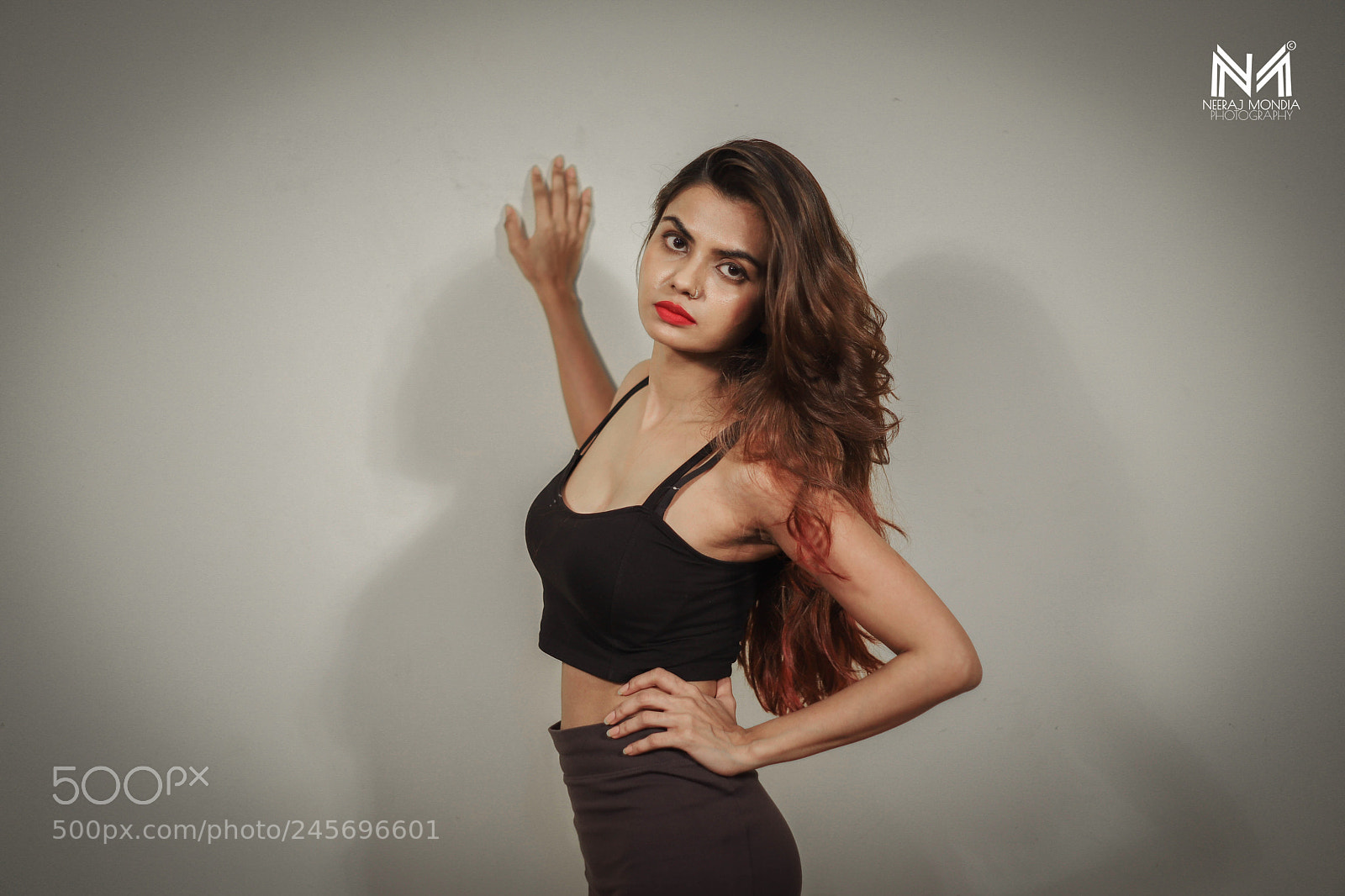 Canon EOS 6D Mark II sample photo. Indoor shoot photography