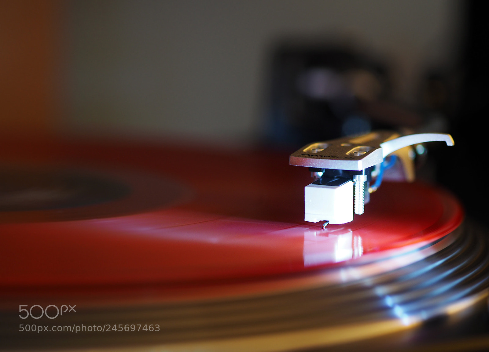 Olympus OM-D E-M1 sample photo. Red vinyl on my photography