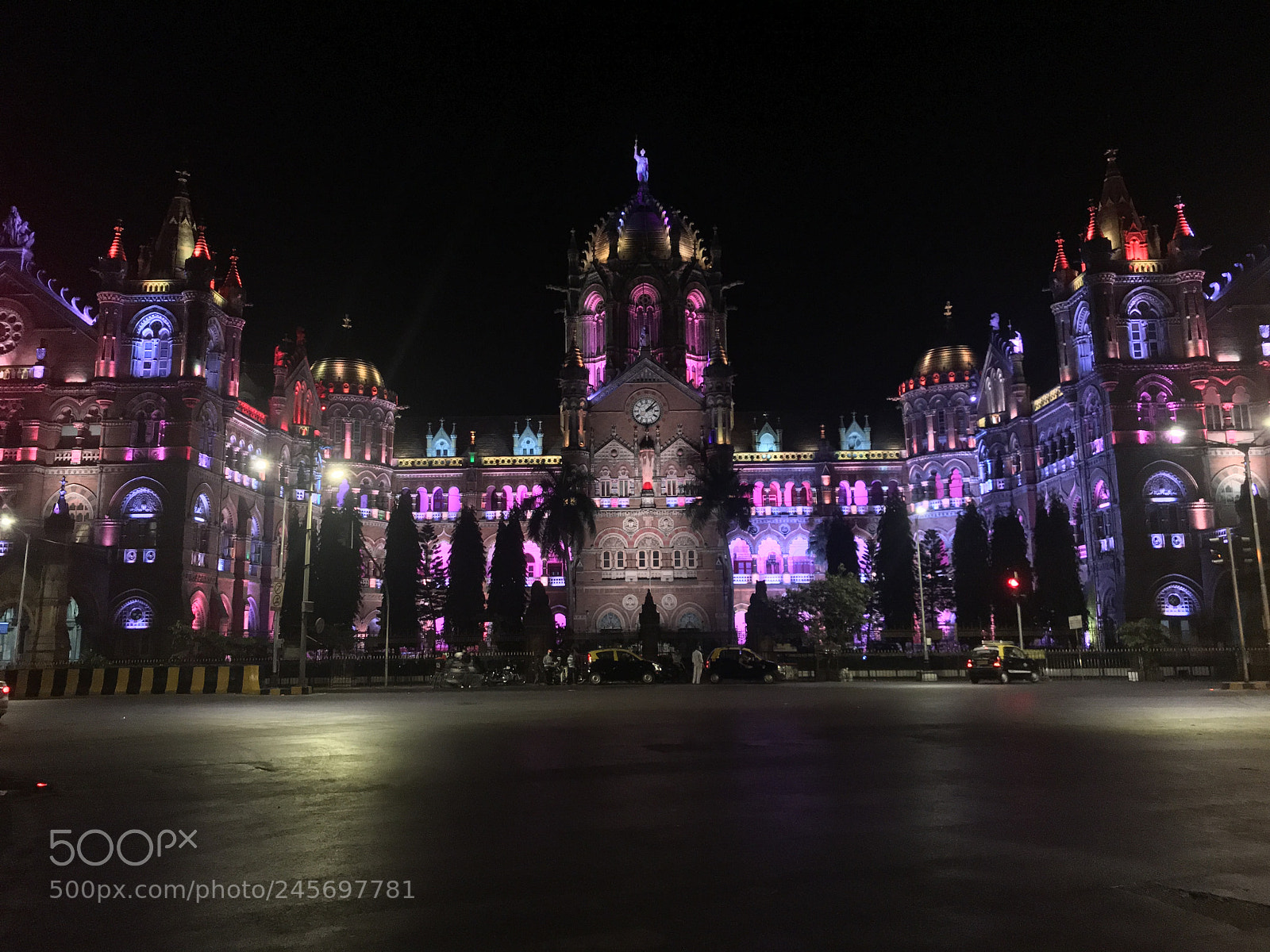 Apple iPhone 7 Plus sample photo. Chattrapati shivaji terminus photography