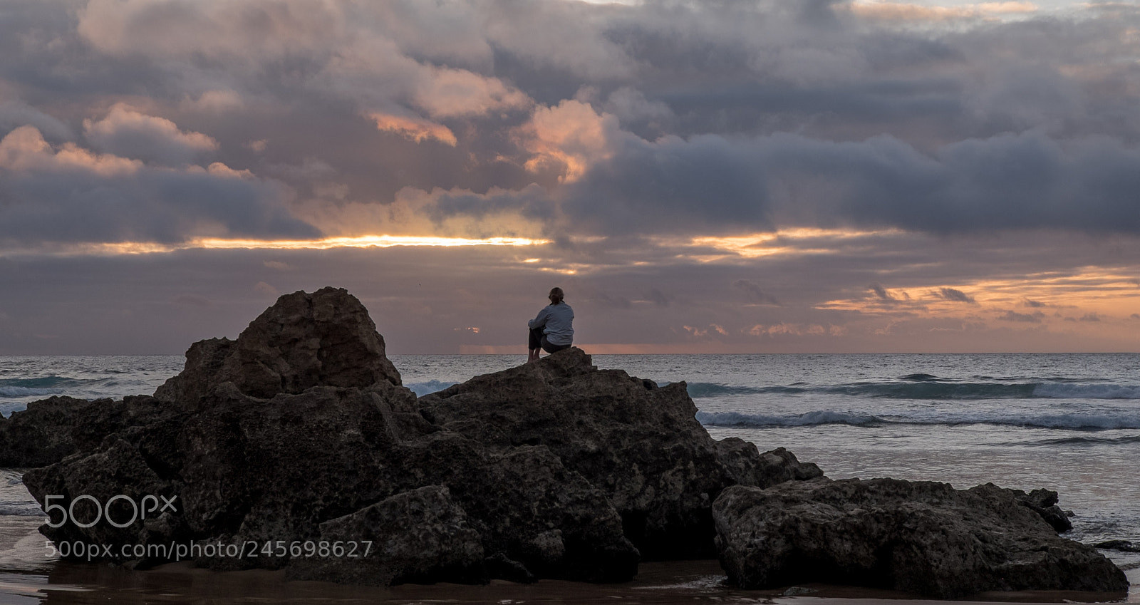 Fujifilm X-T1 sample photo. Contemplation at sunset photography
