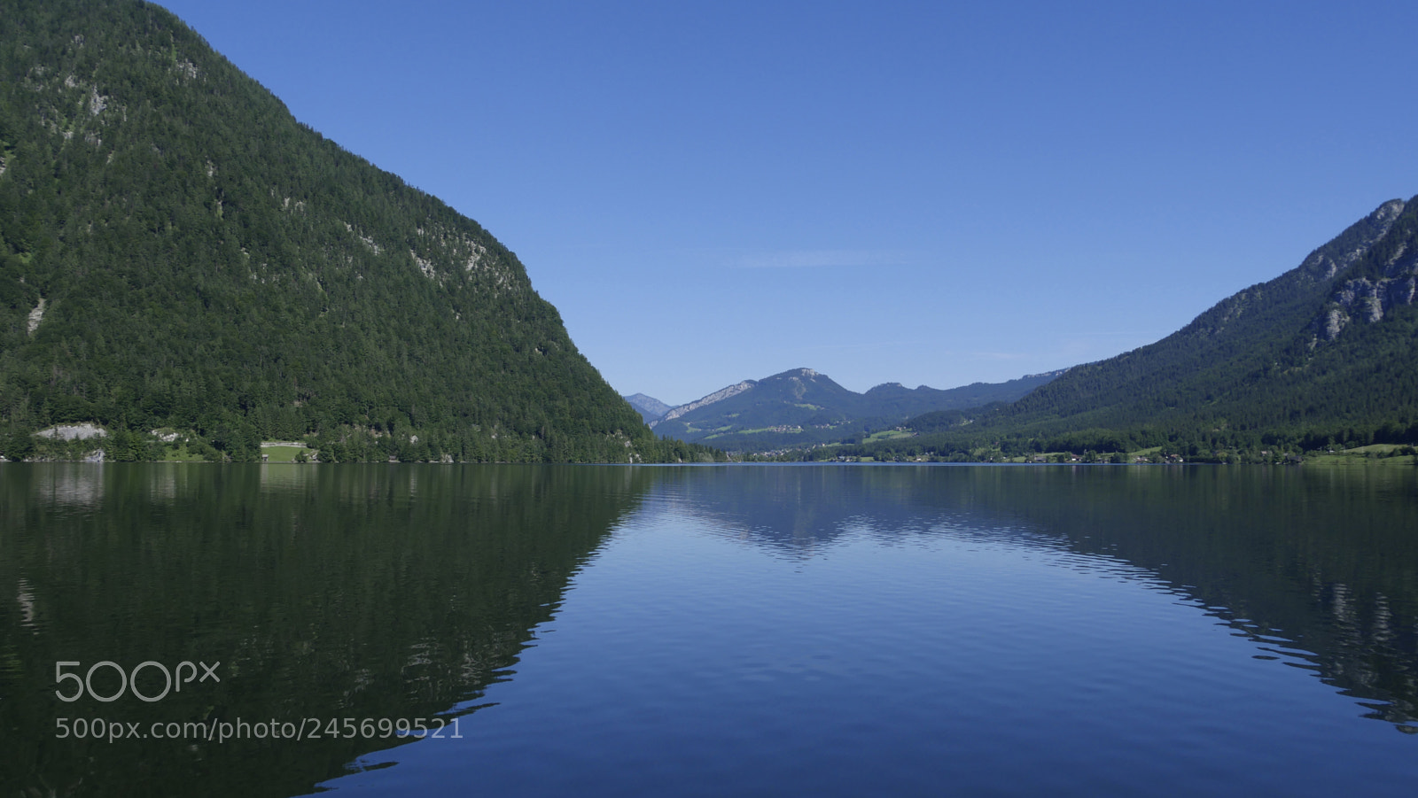 Panasonic Lumix DMC-GX8 sample photo. Blauer himmel und hallst photography