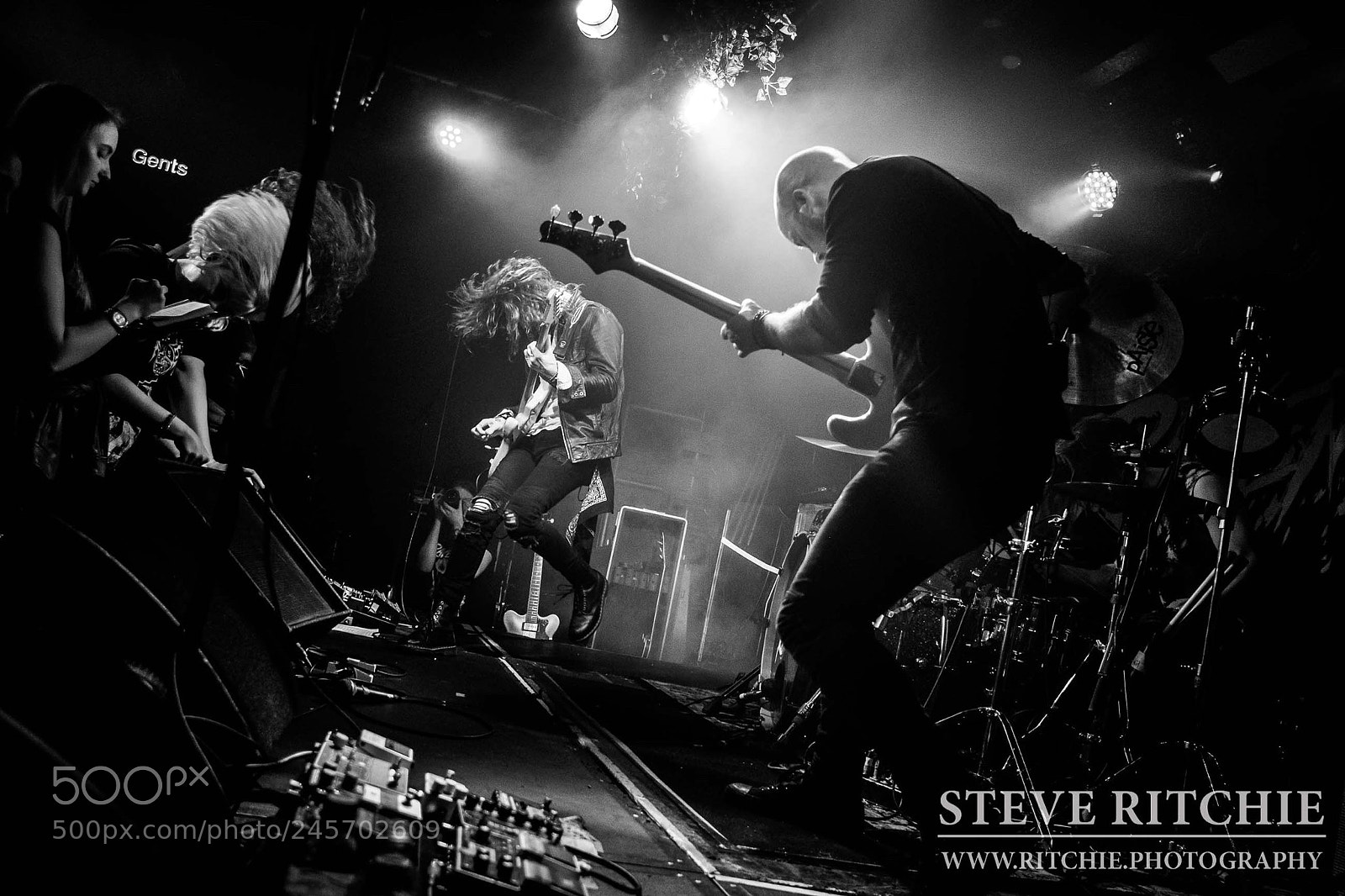 Fujifilm X-T2 sample photo. Raveneye, shot at dingwalls photography