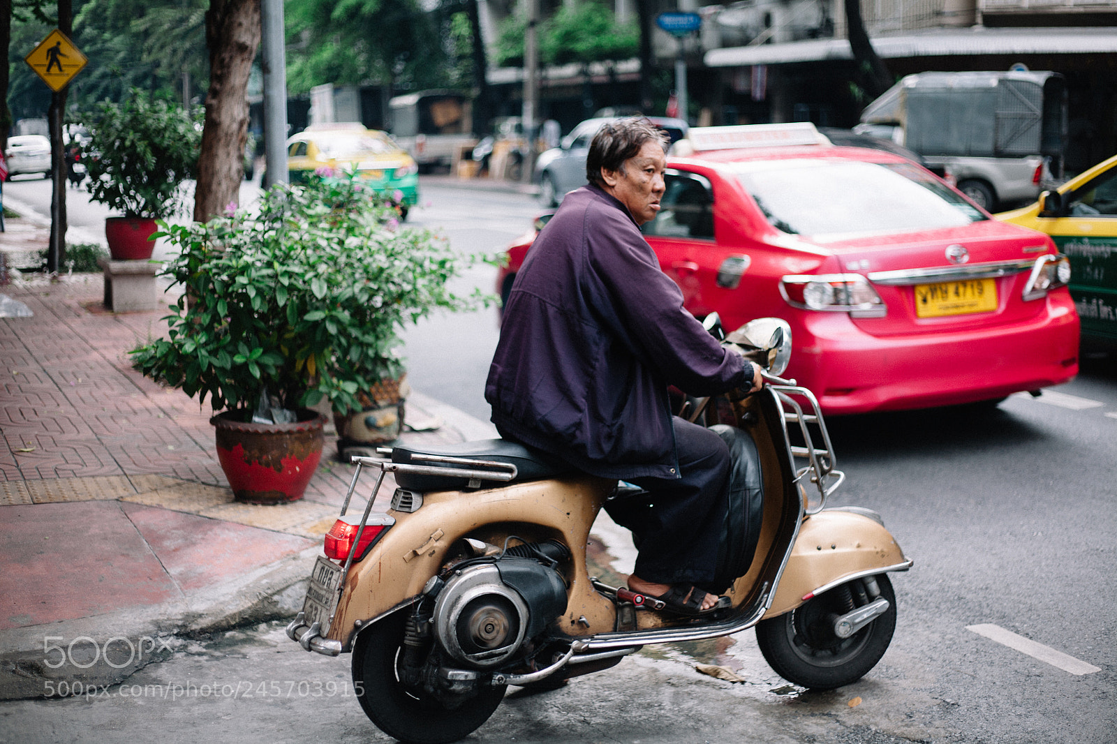 Canon EOS 5D sample photo. Bike so vintage that photography