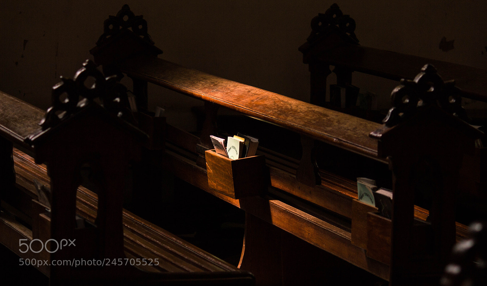 Canon EOS 700D (EOS Rebel T5i / EOS Kiss X7i) sample photo. Presence of holiness photography