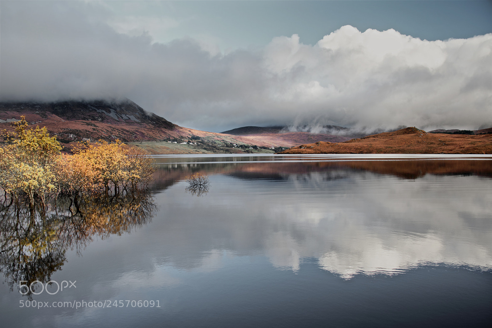 Nikon D800 sample photo. Lough nacung in reflective photography