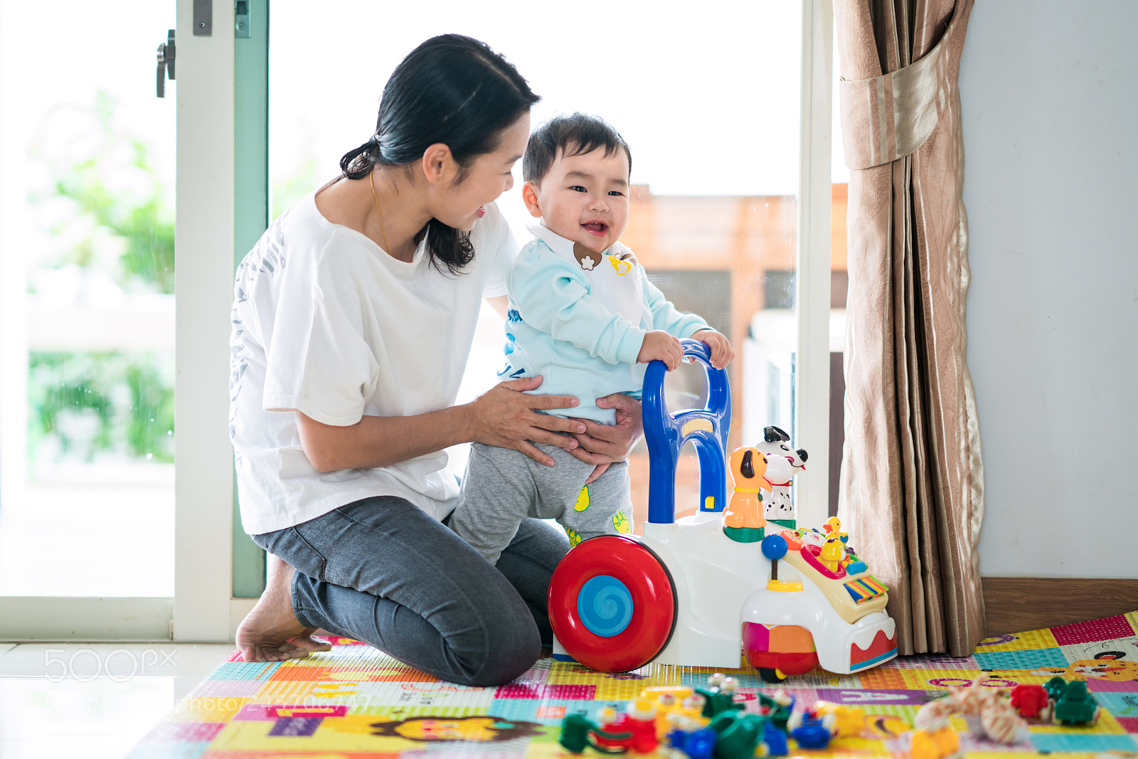 Sony a7R II sample photo. Asian mother and baby photography