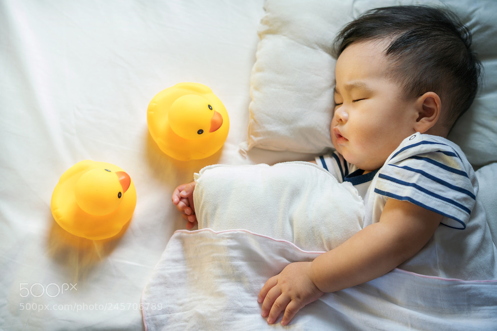 Sony a7R II sample photo. Newborn baby sleeping photography