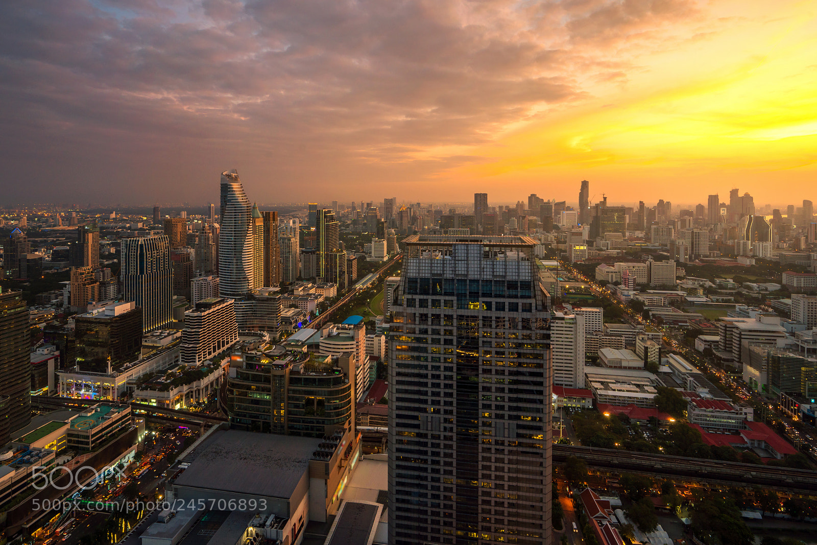Sony a7R II sample photo. Building in ratchaprasong and photography