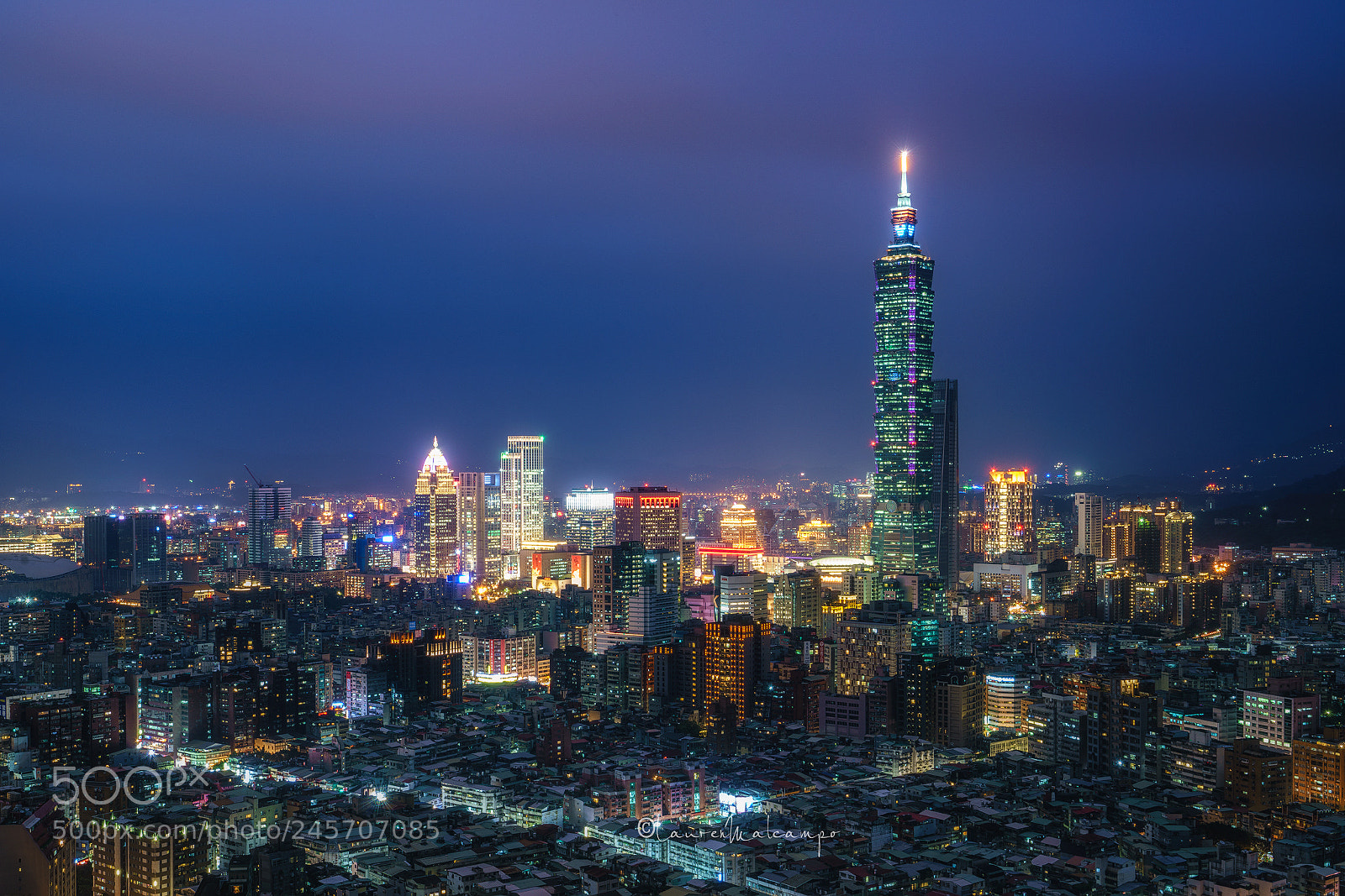 Sony a7R II sample photo. Lights up at xinyi photography