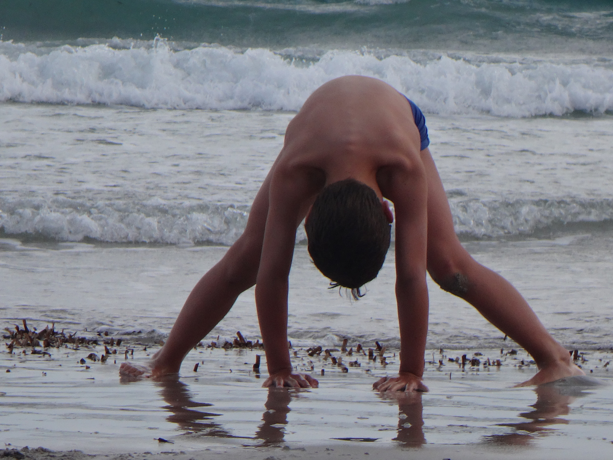 Sony Cyber-shot DSC-TX30 sample photo. Human symmetry on the beach photography