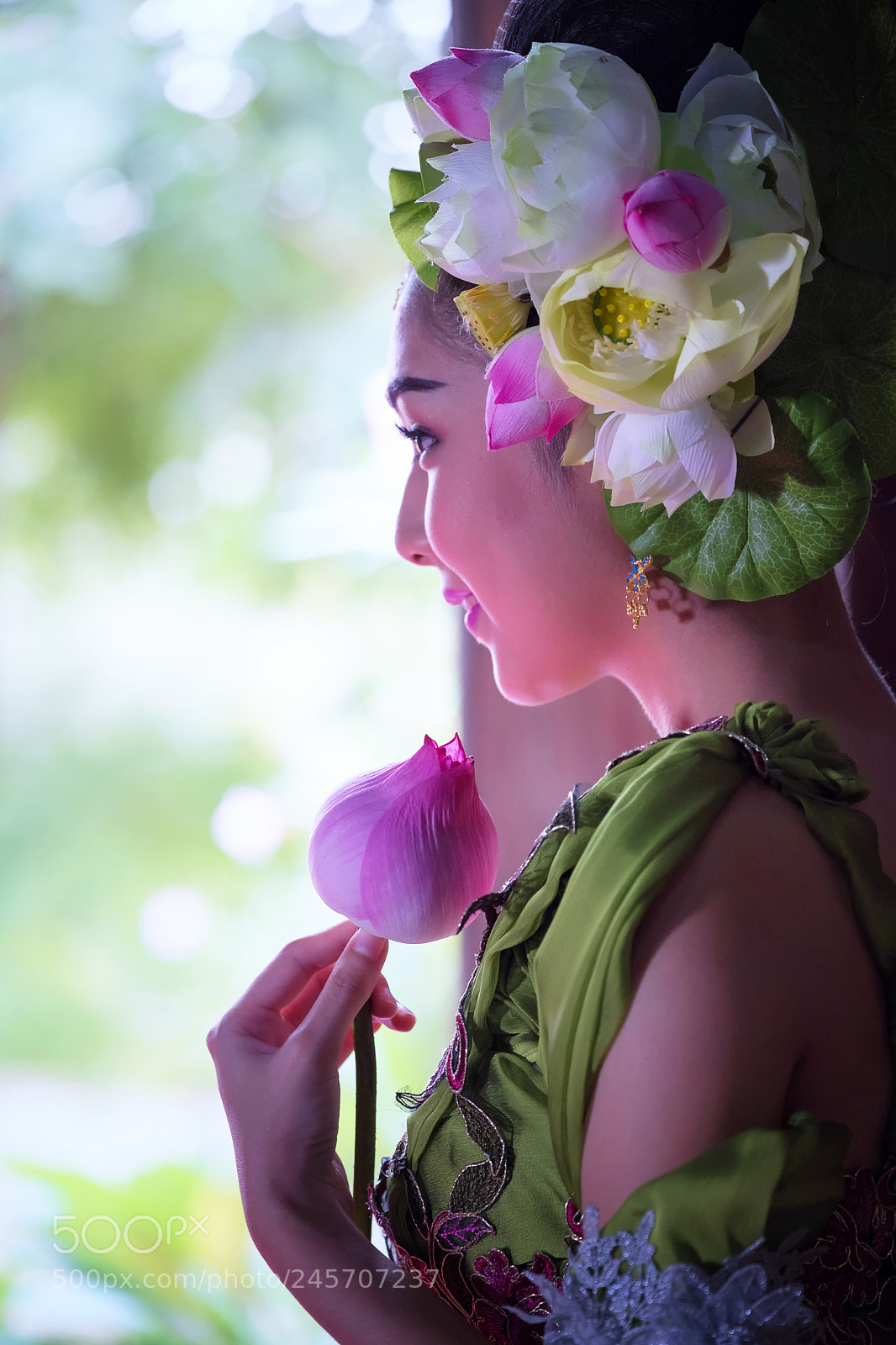 Fujifilm X-T2 sample photo. Beautiful asian woman lotus photography