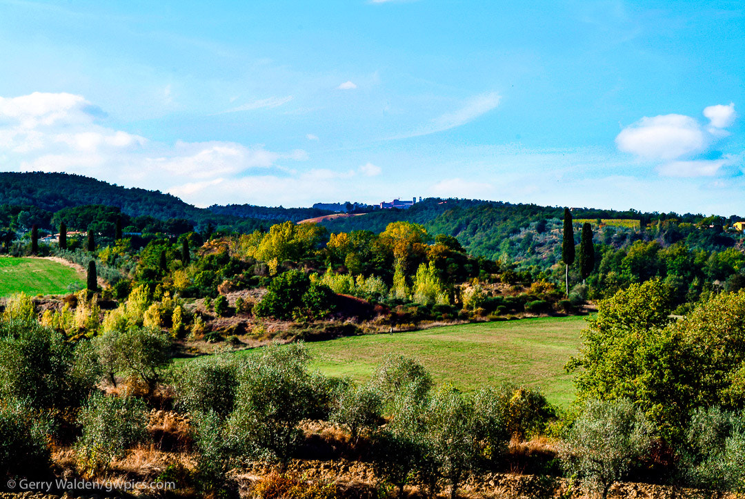 Fujifilm FinePix S2 Pro sample photo. Landscape, umbria photography