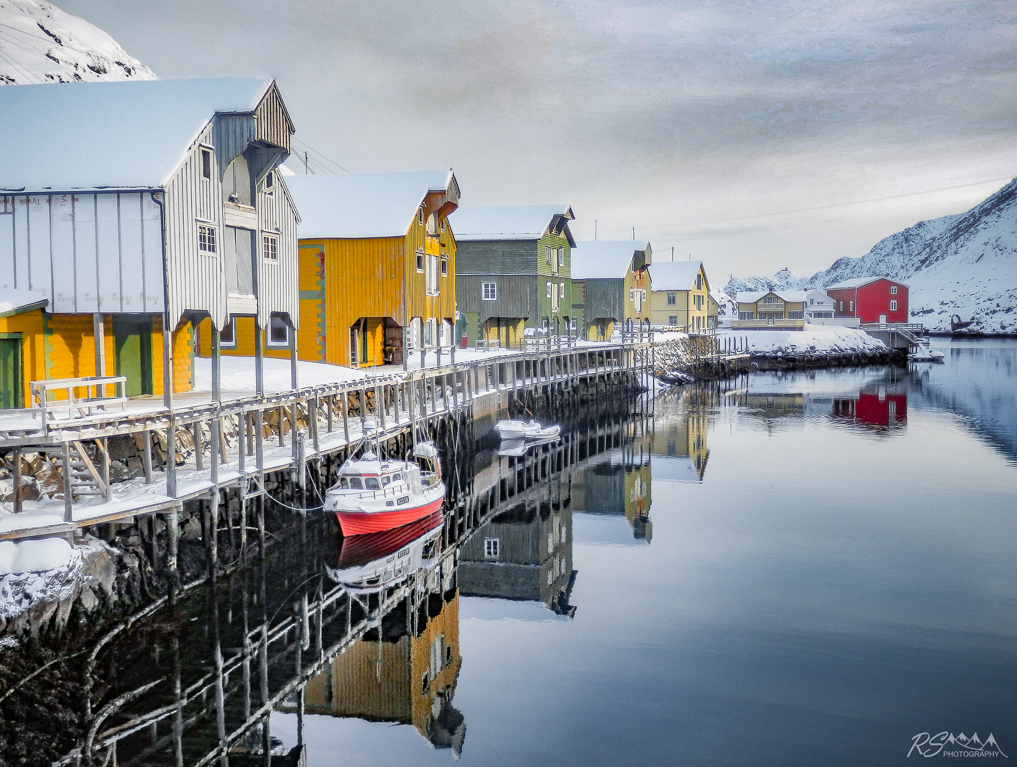 Olympus SZ-30MR sample photo. Nyksund, quiet and peaceful fishing village! photography