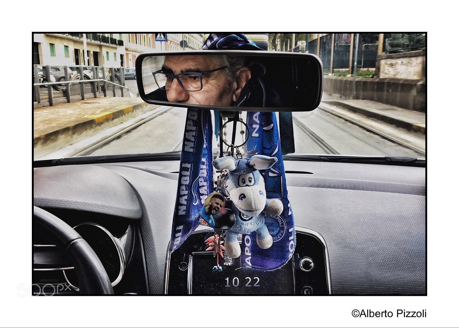 Apple iPhone 6s sample photo. Taxi photography