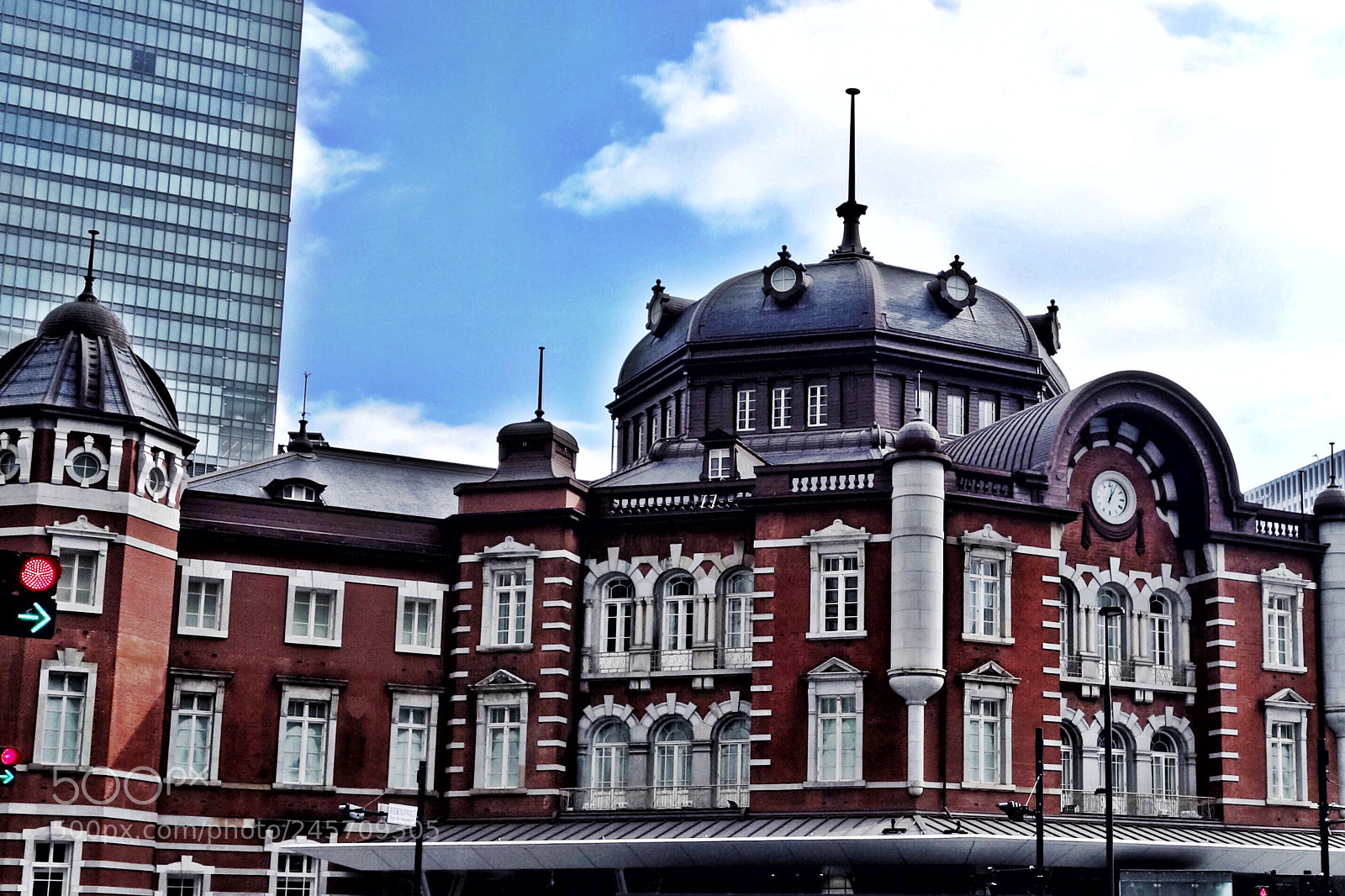 Sony Cyber-shot DSC-RX100 sample photo. Tokyo station photography