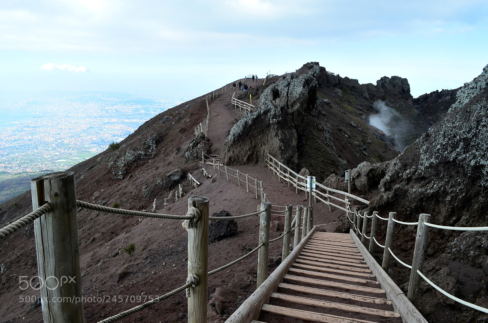Nikon D5100 sample photo. Trail of mount vesuvius photography