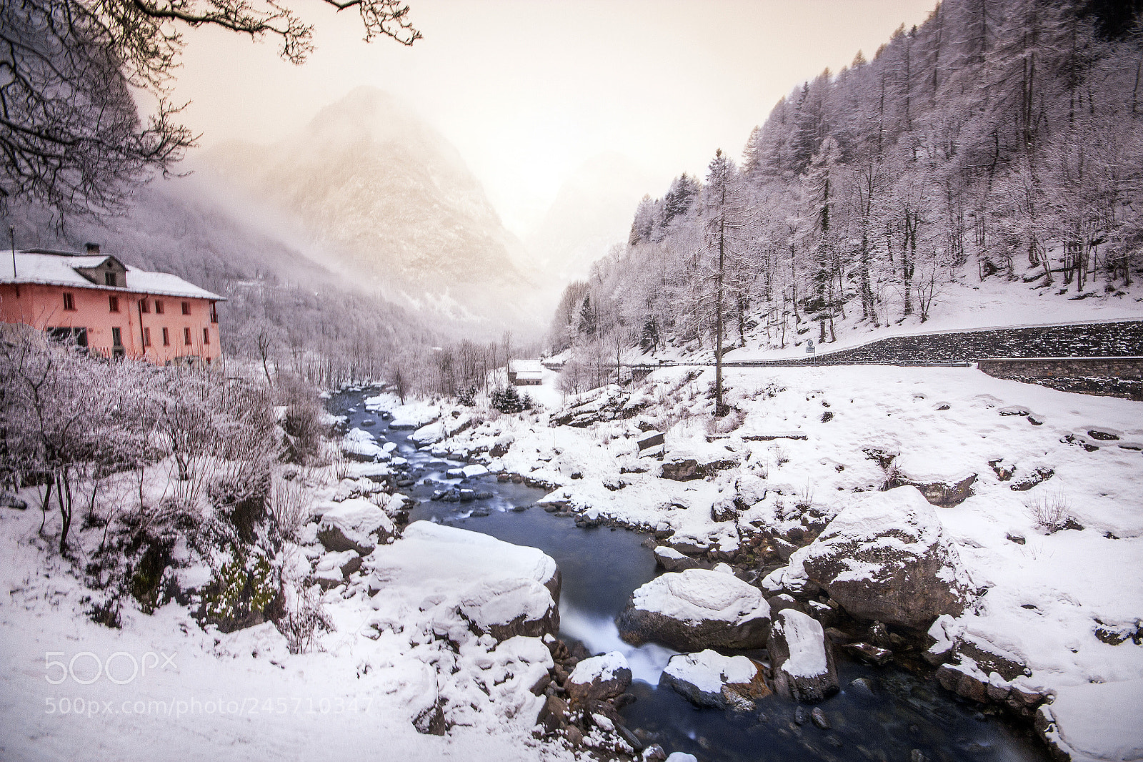 Canon EOS 600D (Rebel EOS T3i / EOS Kiss X5) sample photo. Switzerland rivers photography