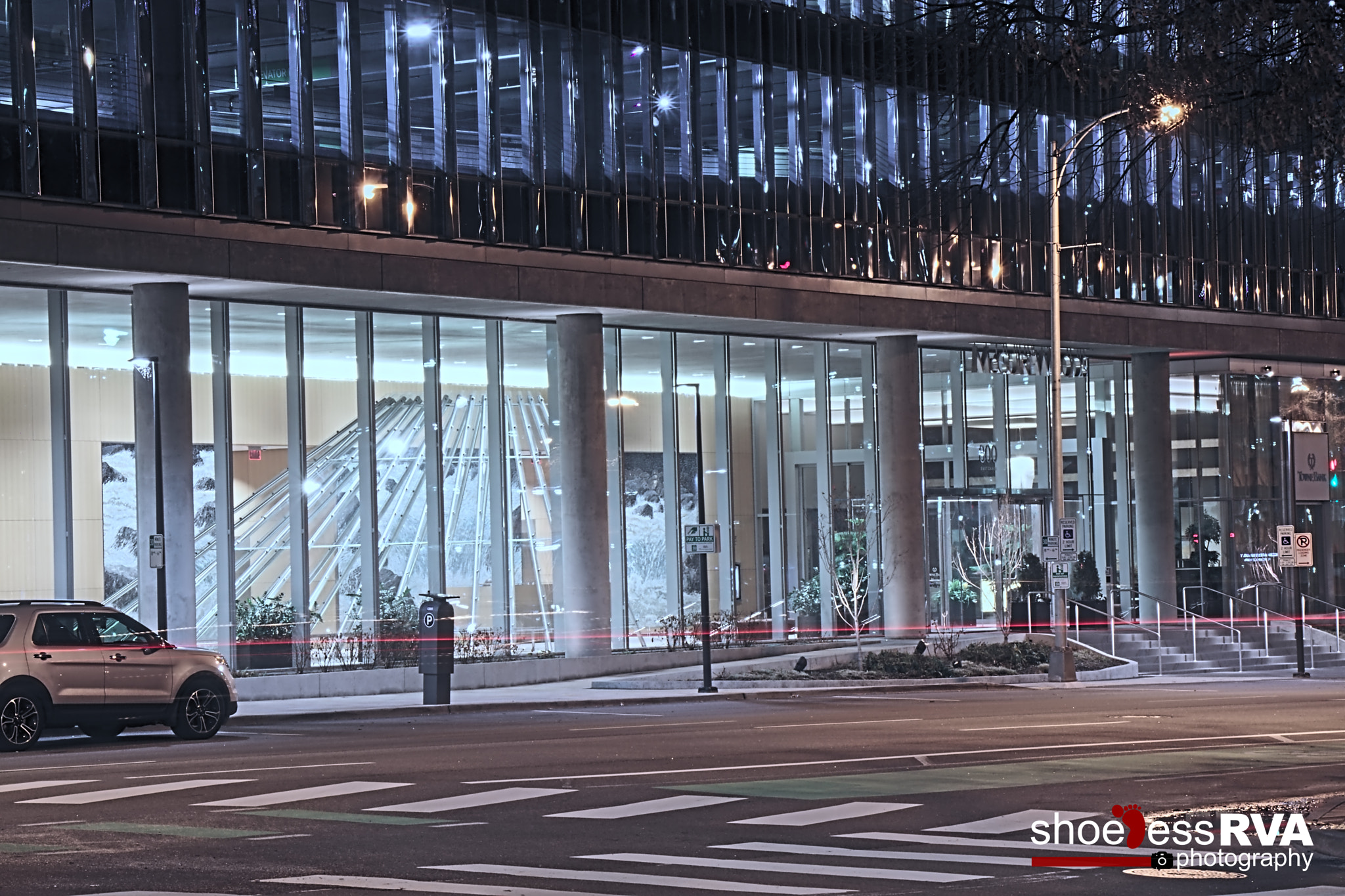 Canon EOS 77D (EOS 9000D / EOS 770D) sample photo. Dowtown rva at night photography