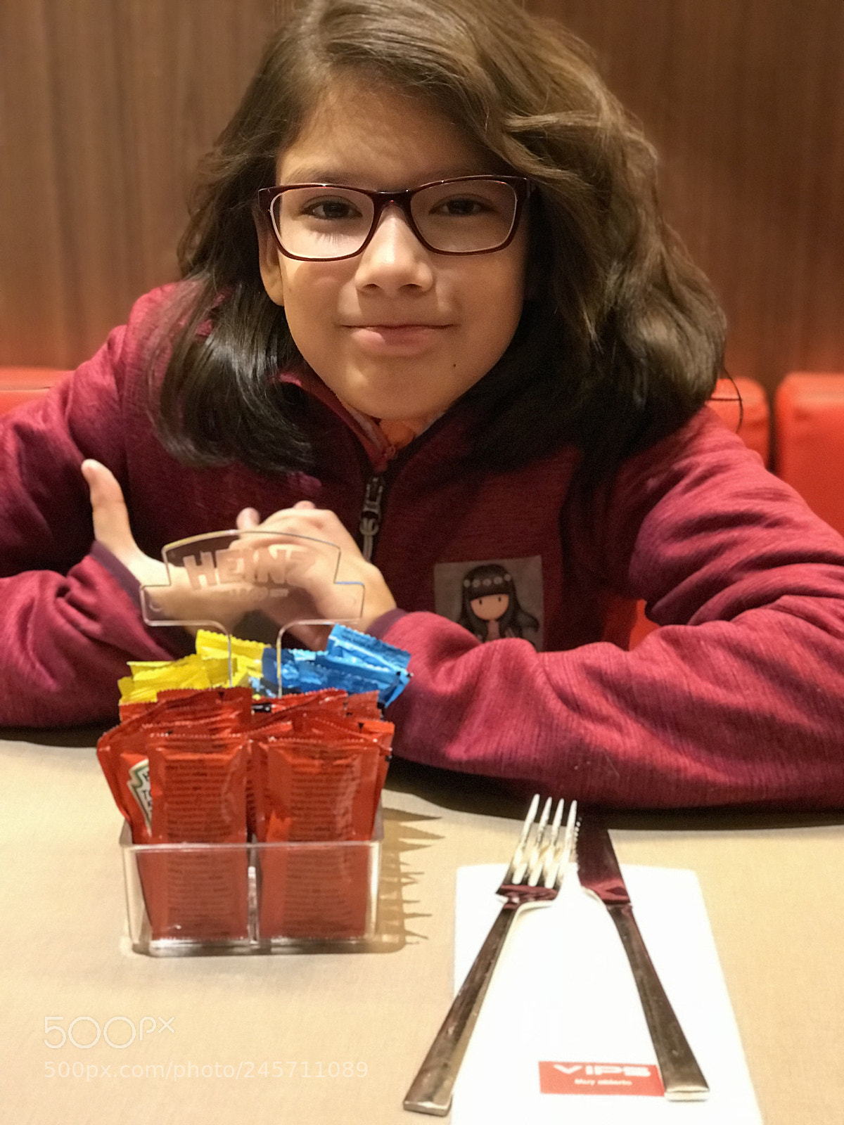 Apple iPhone 7 Plus sample photo. Having breakfast at the photography