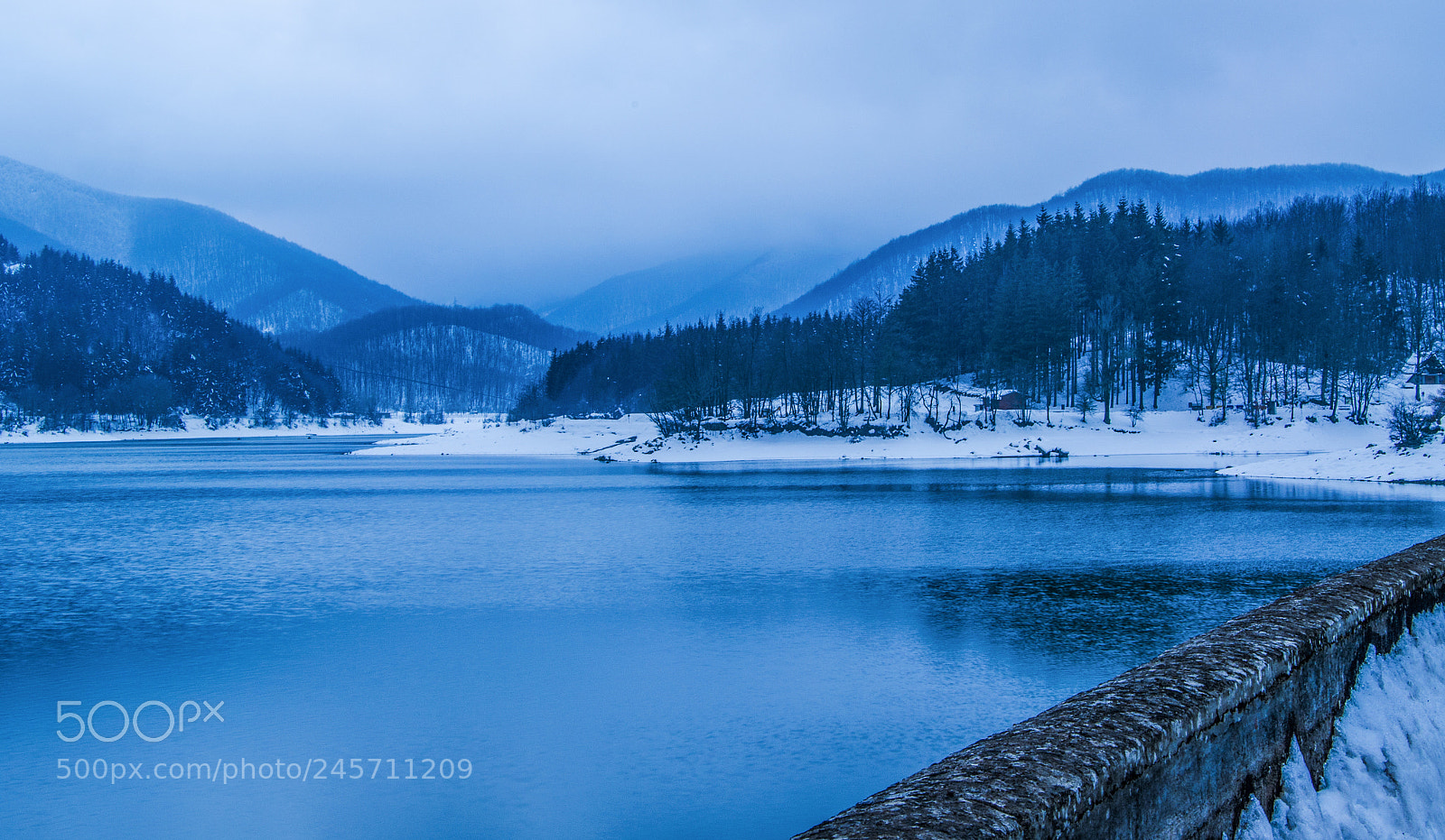 Nikon D5100 sample photo. Lago del brasimone photography