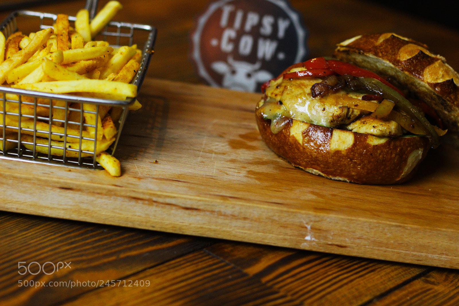Canon EOS 650D (EOS Rebel T4i / EOS Kiss X6i) sample photo. Burger photography