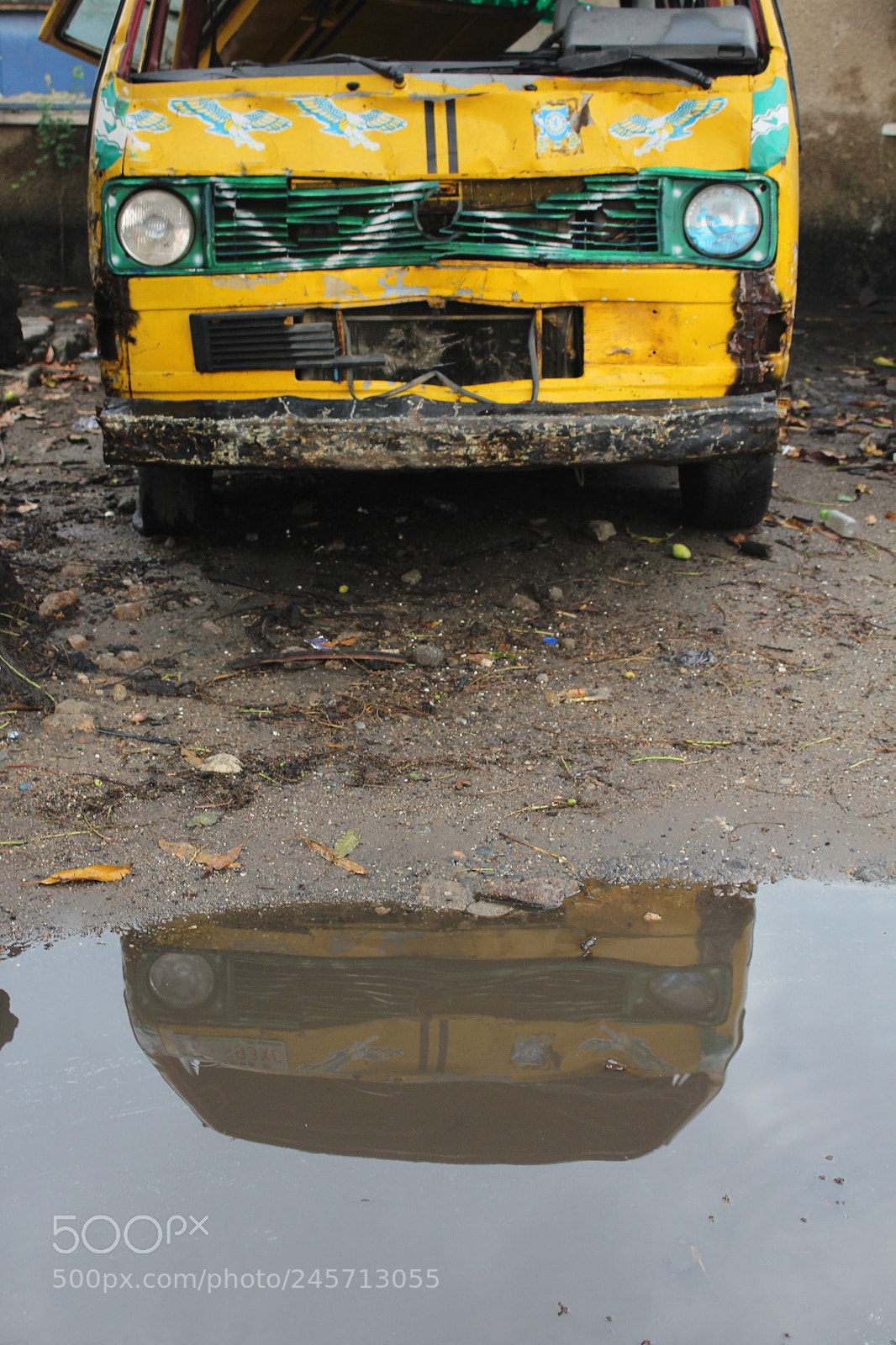 Canon EF-S 18-55mm F3.5-5.6 III sample photo. Derelick lagos bus photography