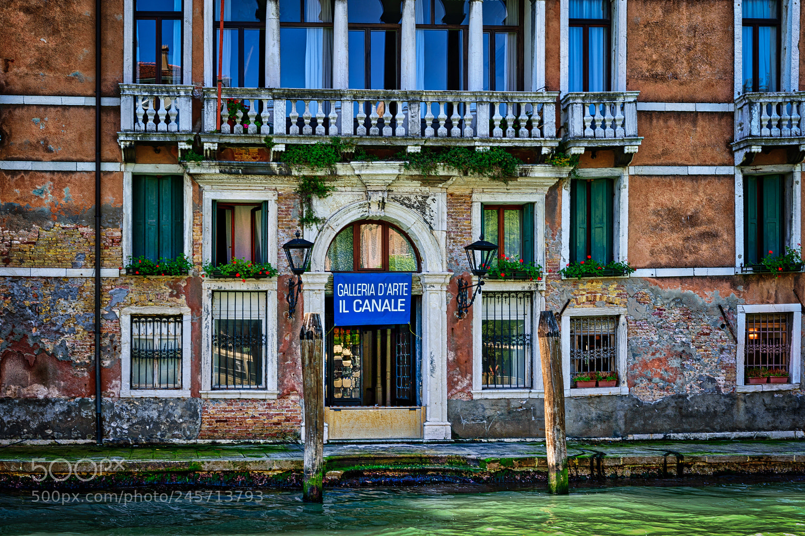Nikon D4S sample photo. Old buildings @ venezia ! photography