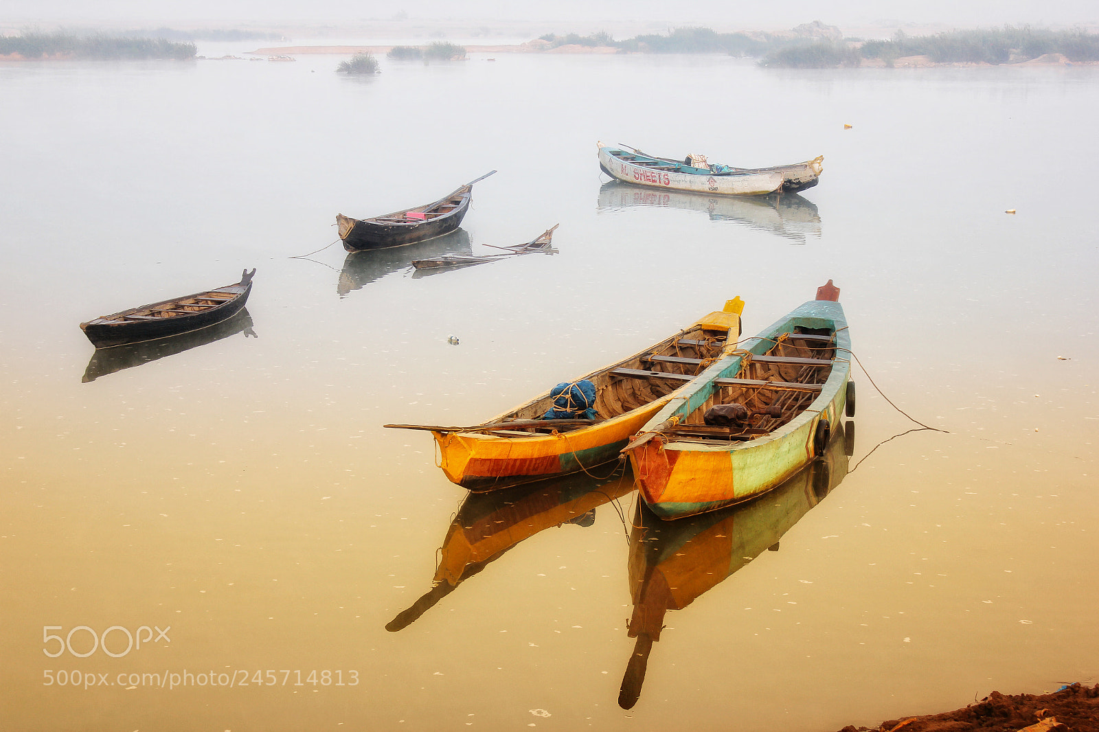 Canon EOS 550D (EOS Rebel T2i / EOS Kiss X4) sample photo. Fishing boats photography