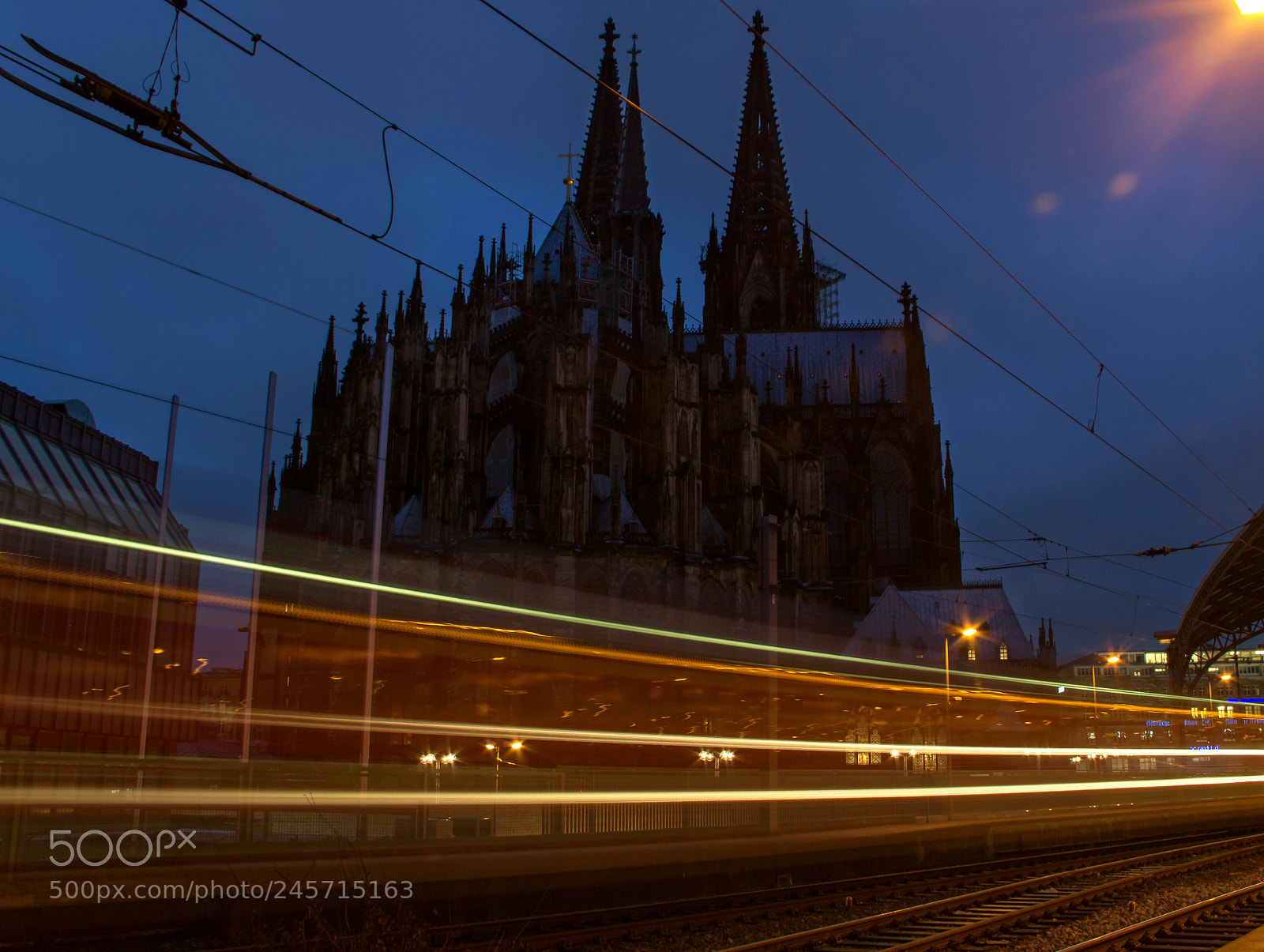 Canon EOS 600D (Rebel EOS T3i / EOS Kiss X5) sample photo. Train and cathedral in photography