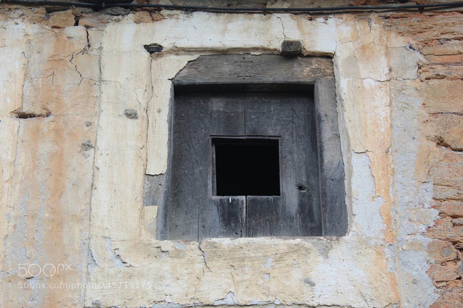 Canon EF-S 18-55mm F3.5-5.6 III sample photo. Ventana en espanillo photography