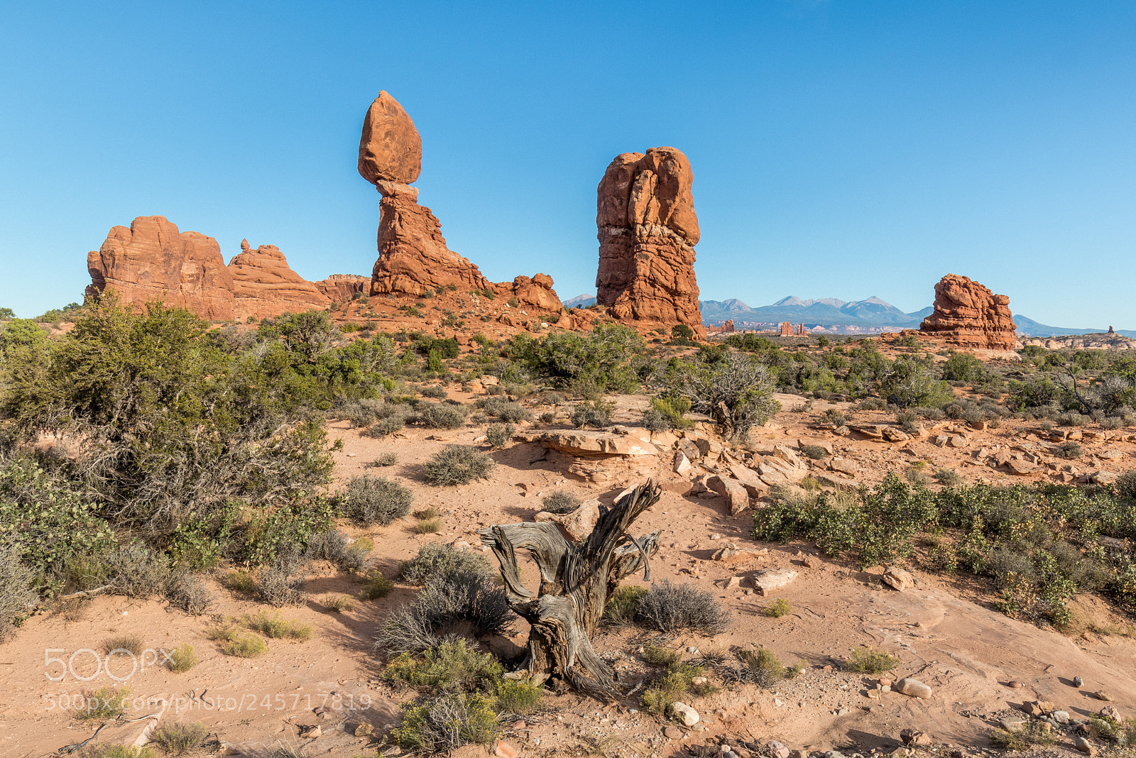 Canon EOS M5 sample photo. Balanced rock photography