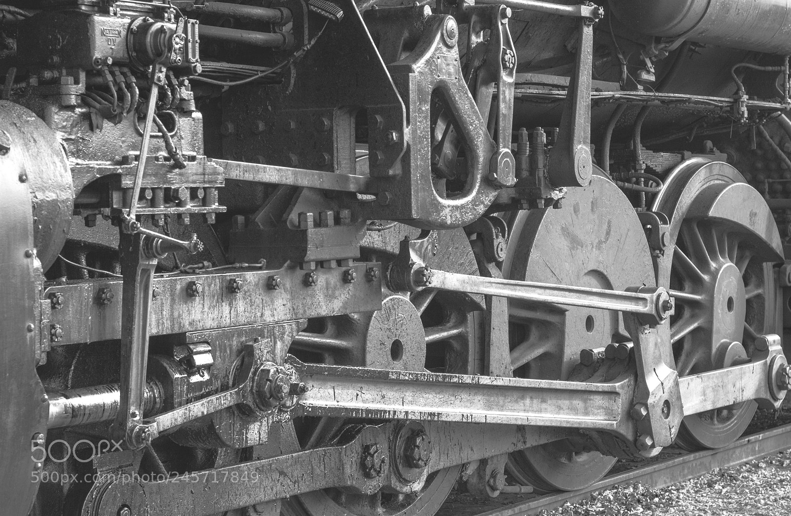 Nikon D3200 sample photo. Steam engine wheels photography