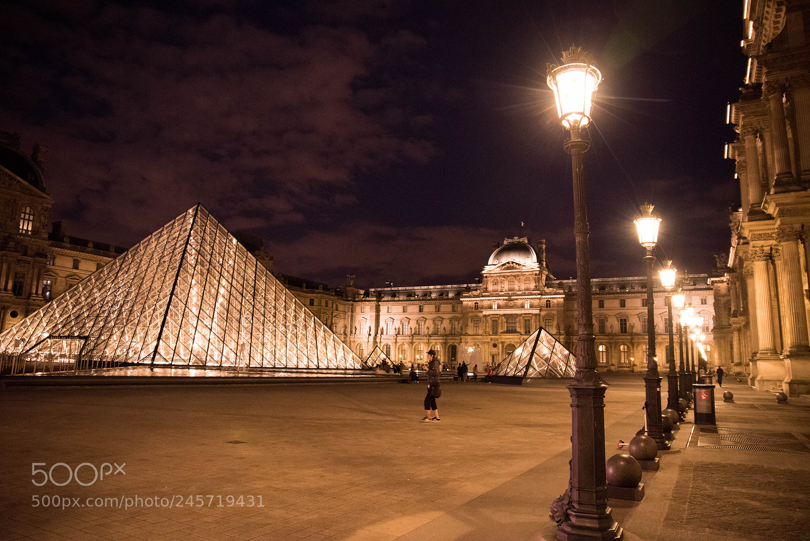 Nikon D810 sample photo. Lourve pyramid at night photography