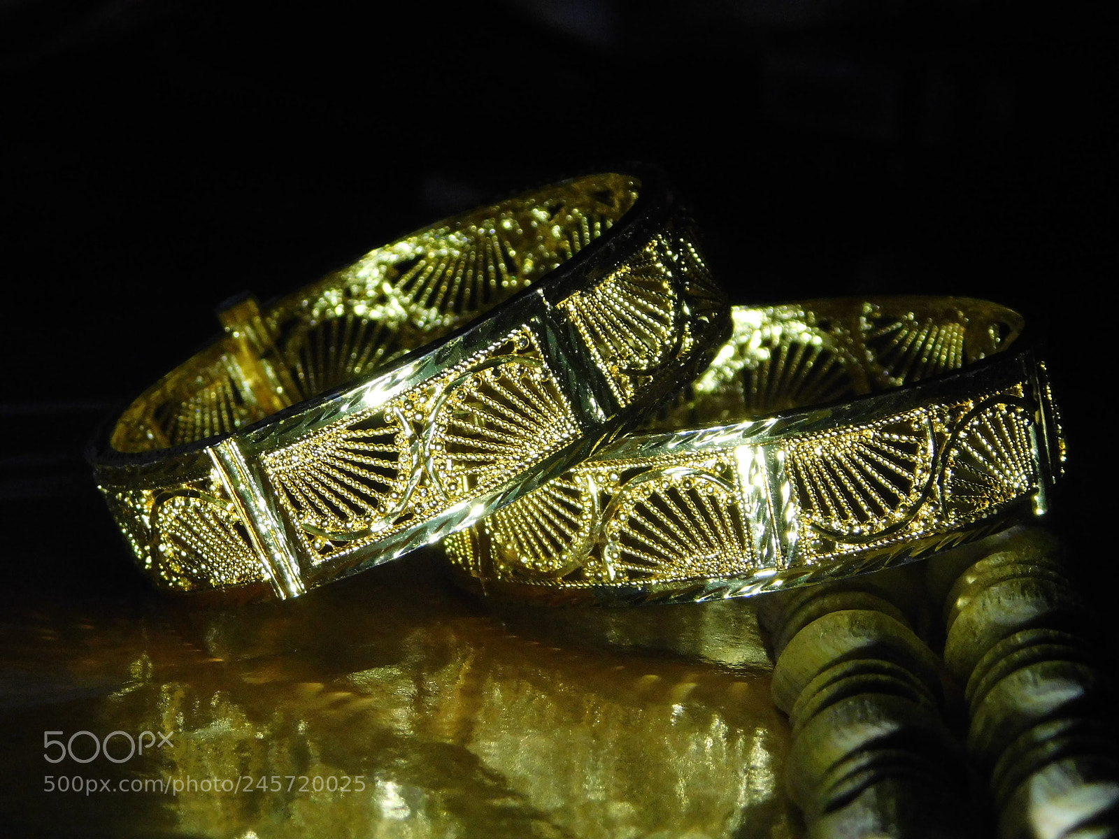 Nikon Coolpix B500 sample photo. Gold jewelry photography