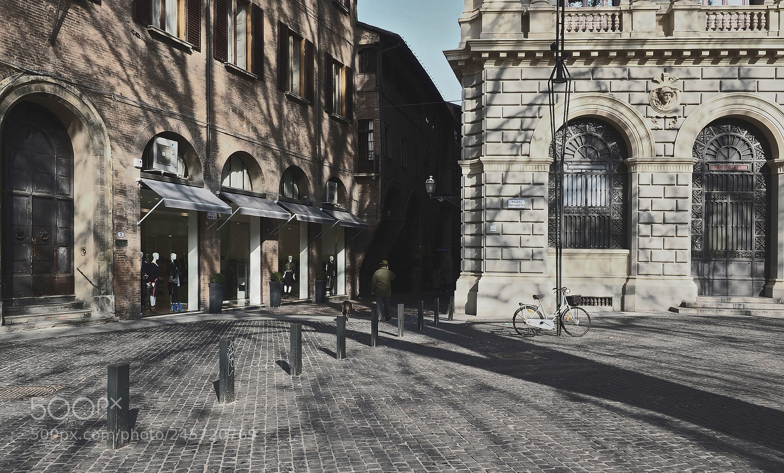 Olympus OM-D E-M1 Mark II sample photo. Bologna photography