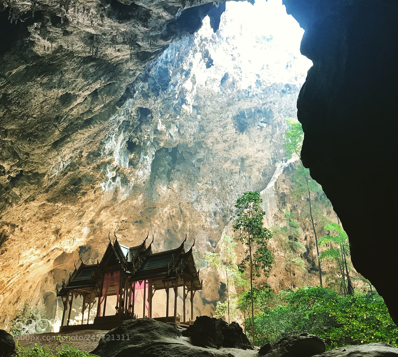 Apple iPhone 7 sample photo. Khao luang cave photography
