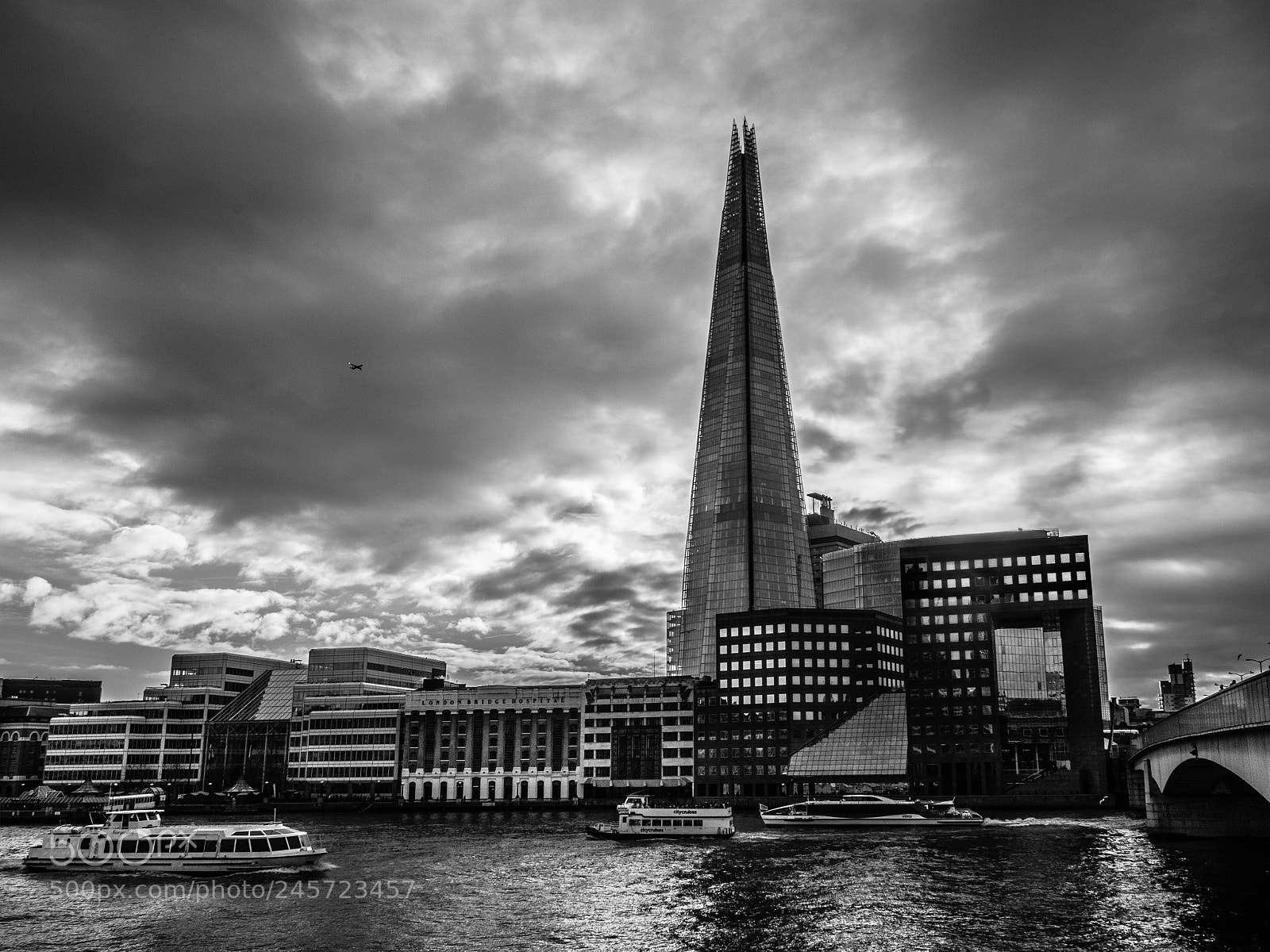 Panasonic Lumix DMC-GX8 sample photo. London architecture photography