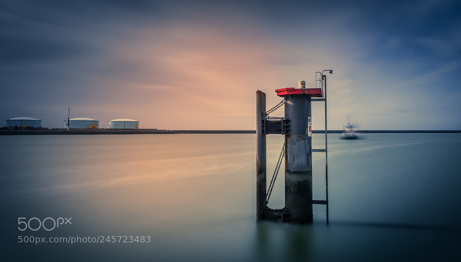 Sony a7 II sample photo. The quiet harbour photography
