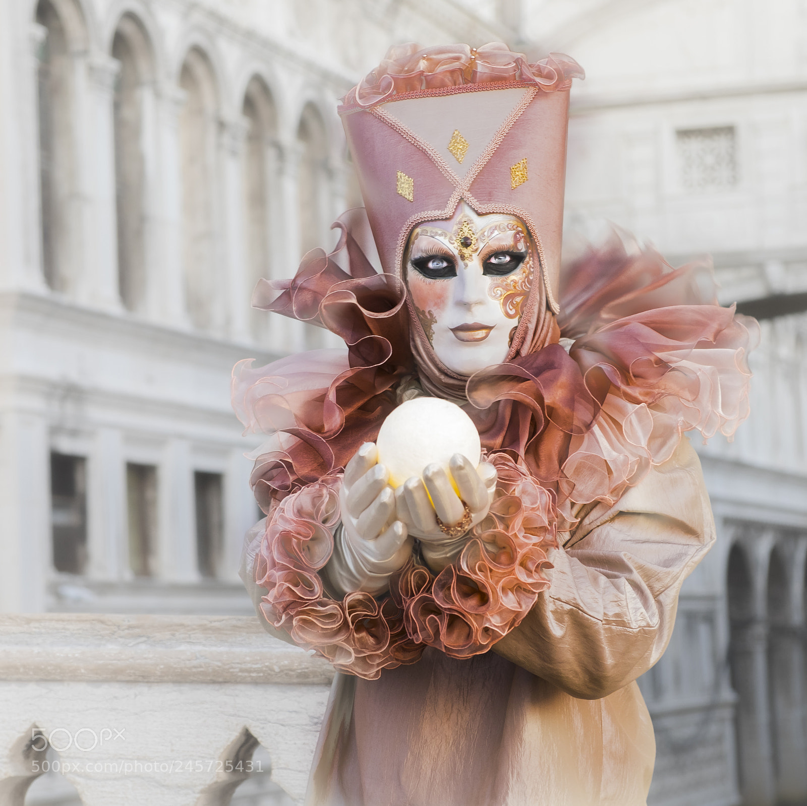 Fujifilm X-E2 sample photo. Mask photography