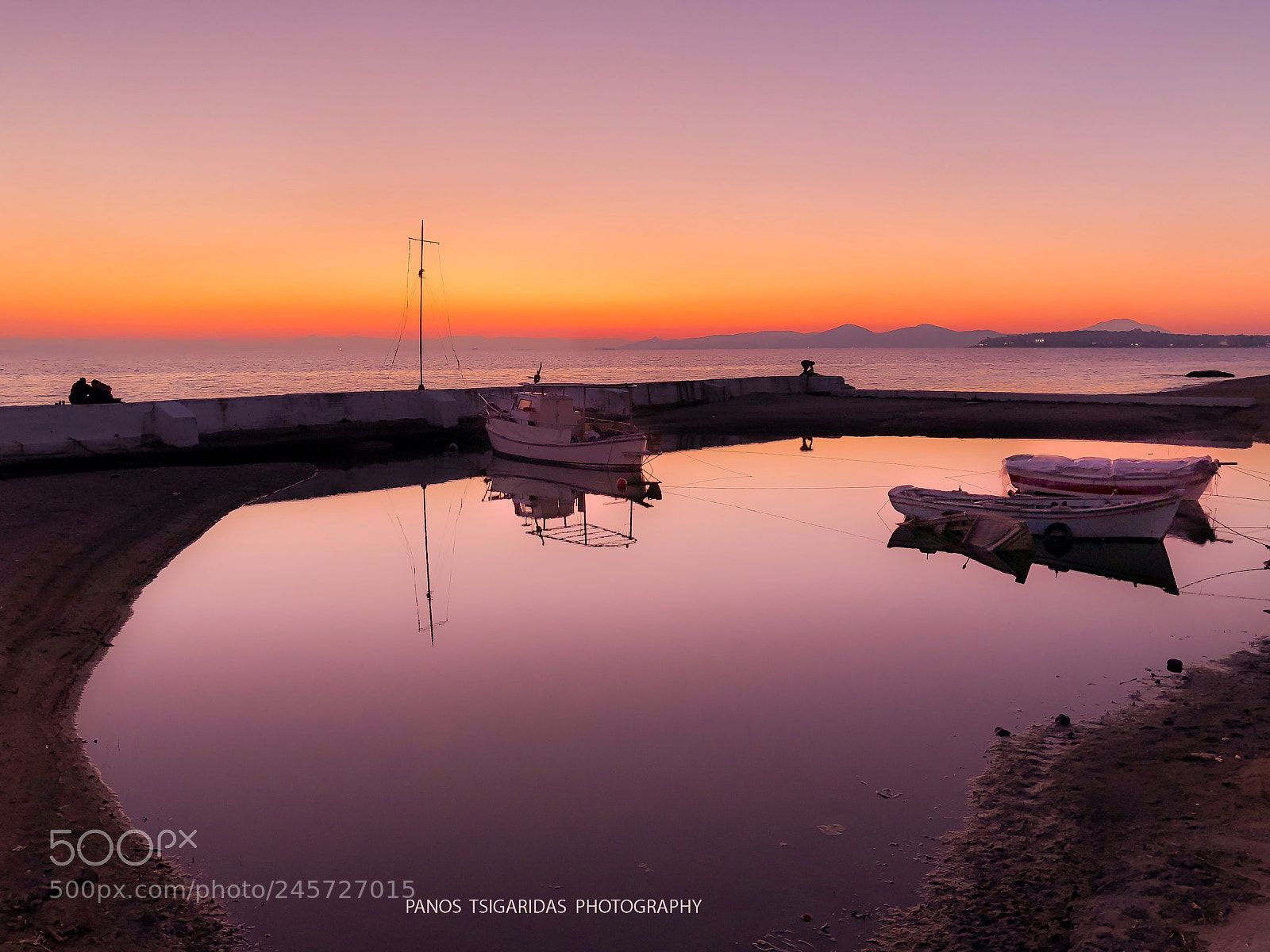 Apple iPhone 8 Plus sample photo. Small marina in sunset photography