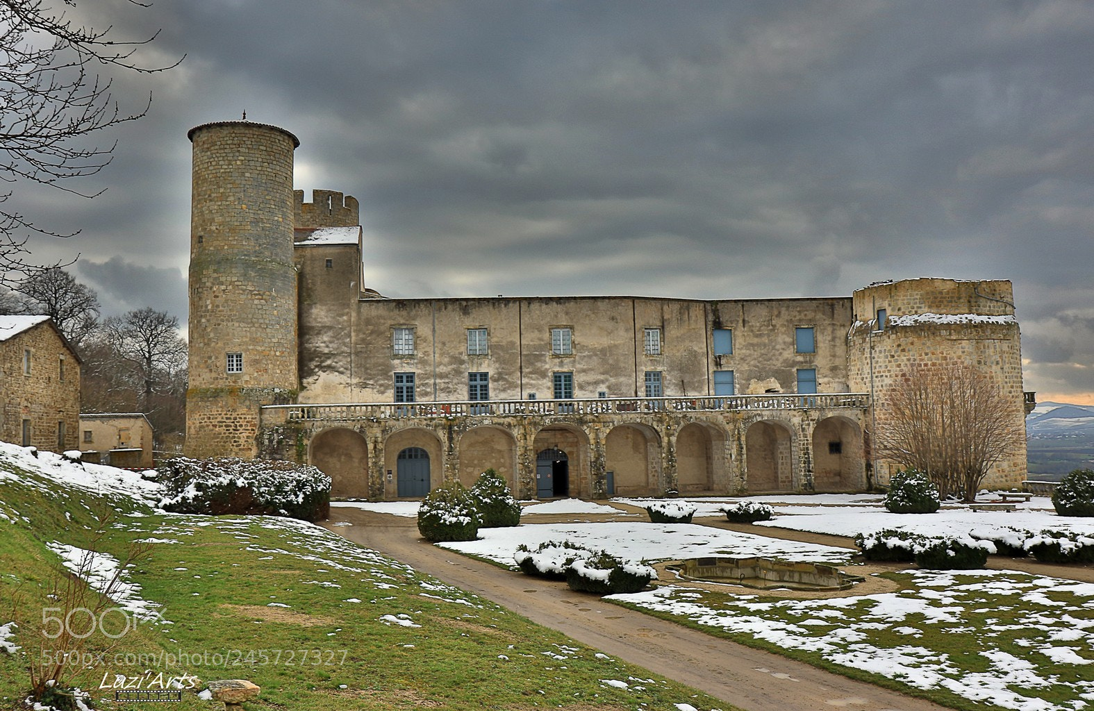 Canon EOS 7D Mark II sample photo. Château de ravel photography