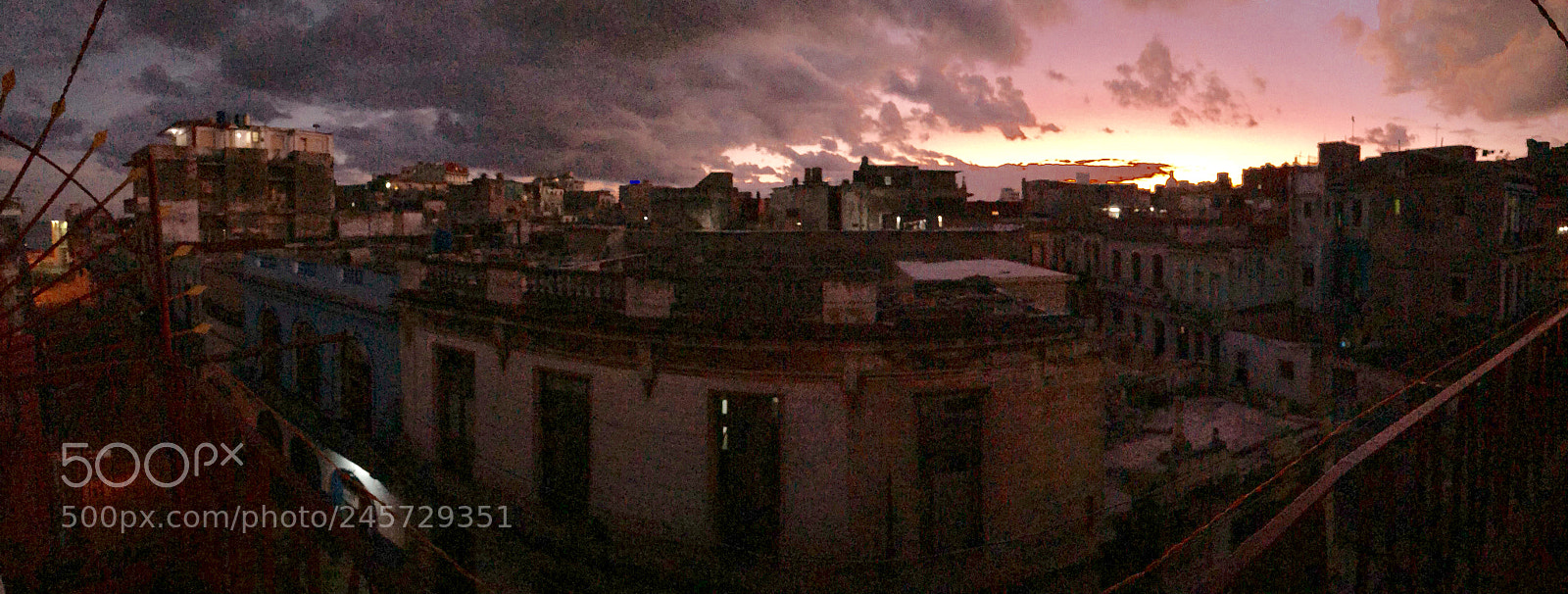 Apple iPhone X sample photo. Sunset in l’havana photography