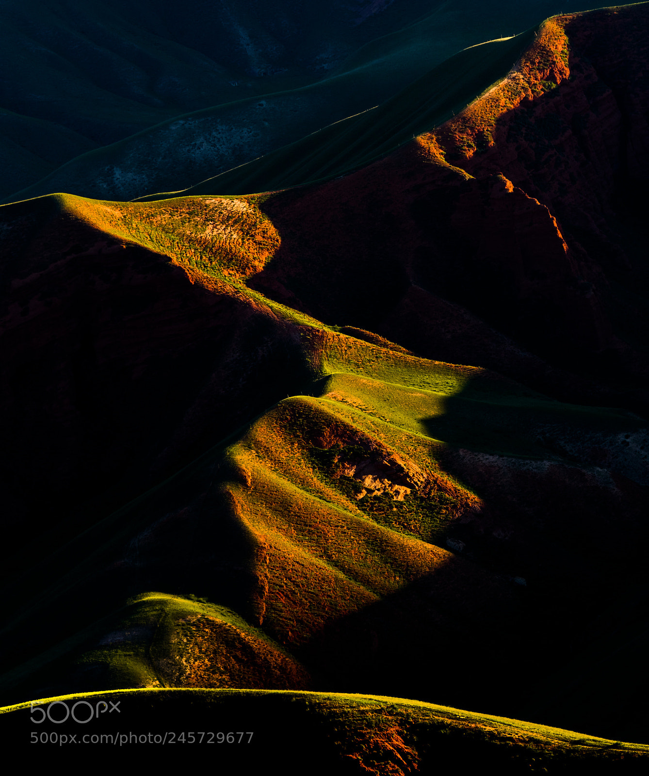 Nikon D810 sample photo. Lights on mountain ridges  photography