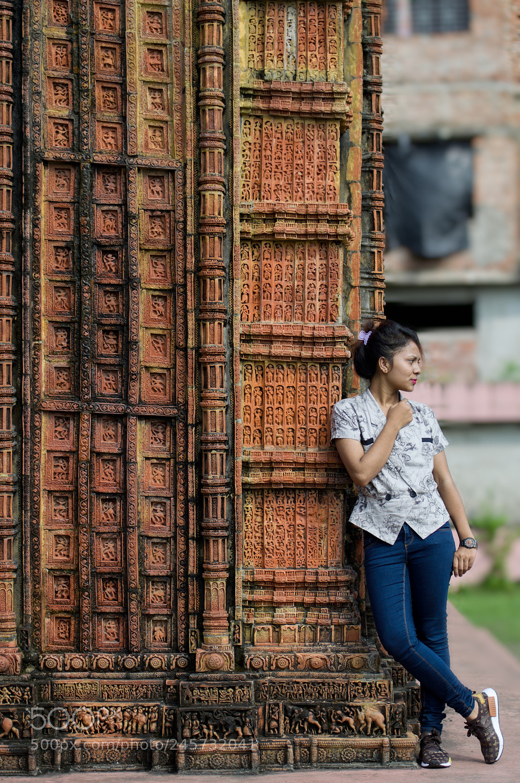 Nikon D3200 sample photo. Architectural portrait photography