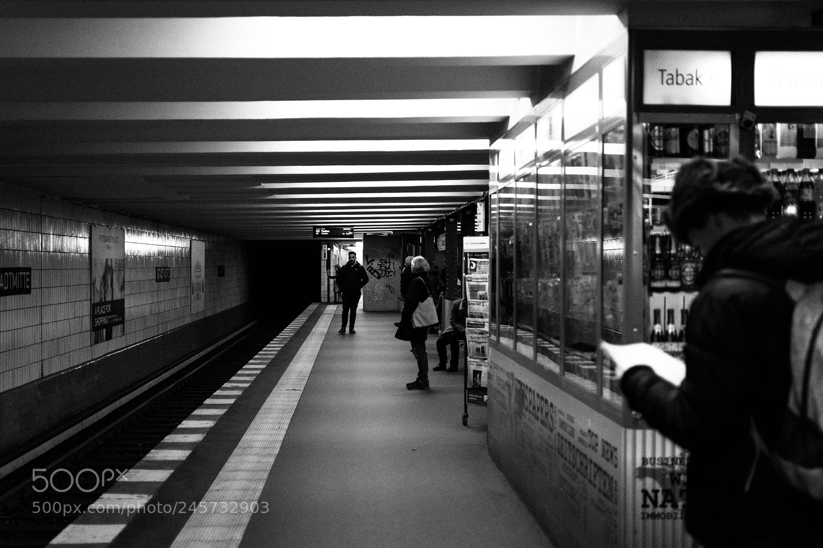 Nikon D5600 sample photo. Berlin underground, february 2018 photography