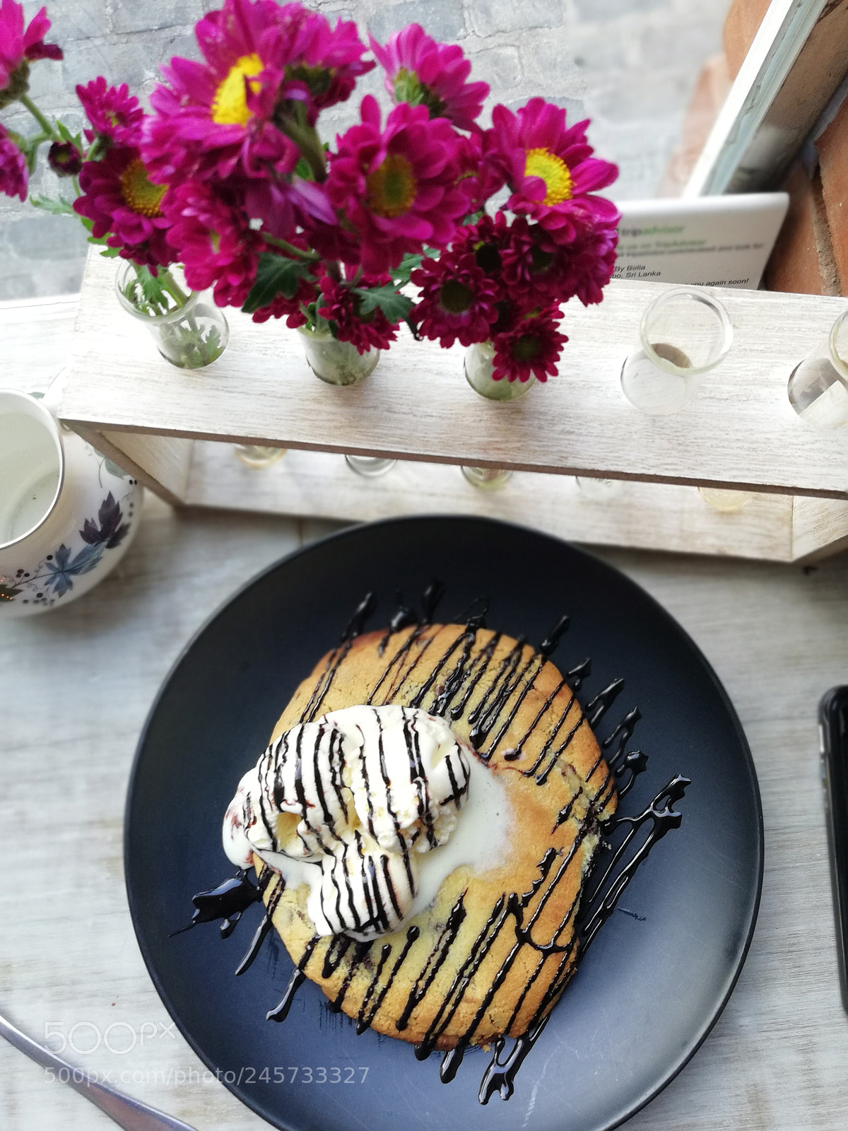 HUAWEI nova 2i sample photo. Giant cookie! ? photography