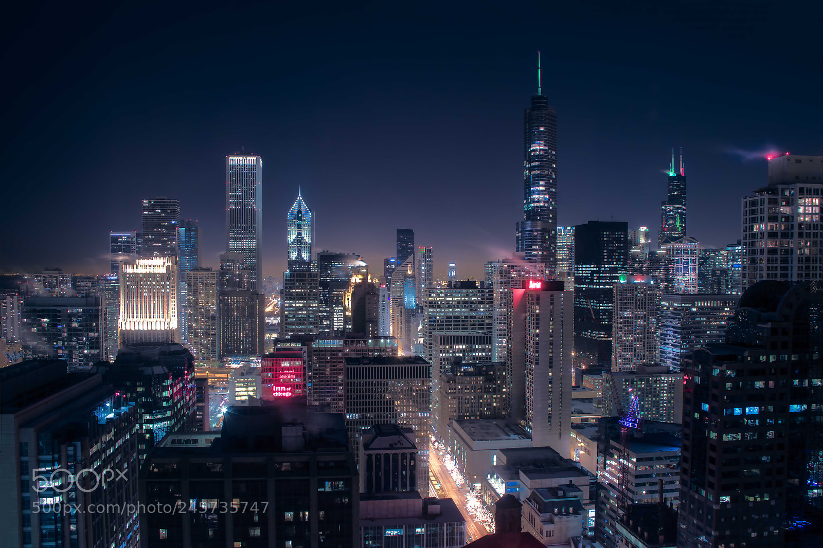 Canon EOS 500D (EOS Rebel T1i / EOS Kiss X3) sample photo. Chicago skyline at night photography