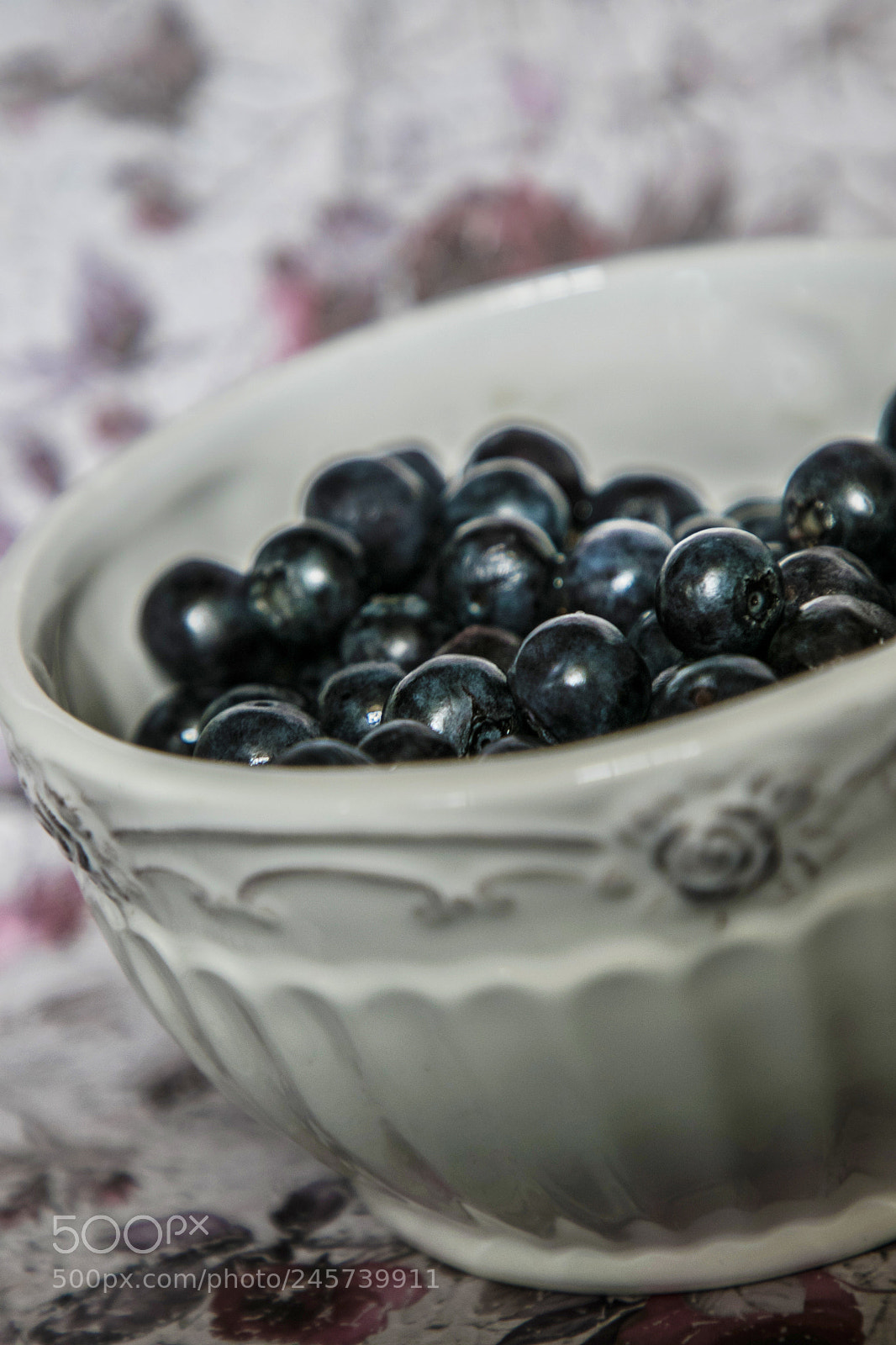 Canon EOS 7D Mark II sample photo. Berries in bowl photography