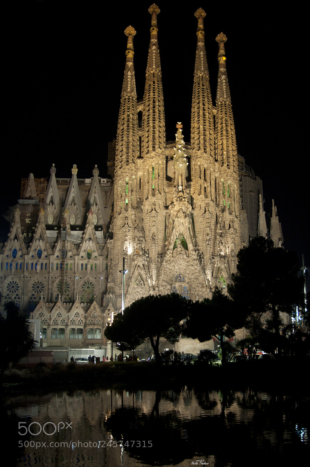 Nikon D90 sample photo. Sagrada familia at night photography