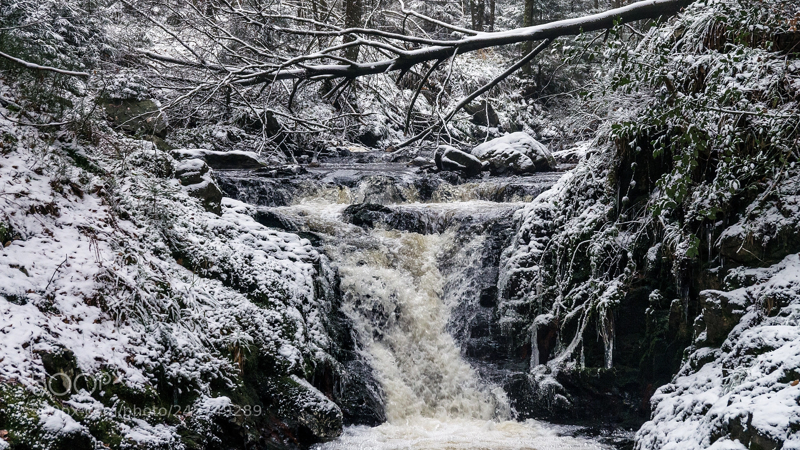 Pentax K-5 sample photo. Waterfall photography
